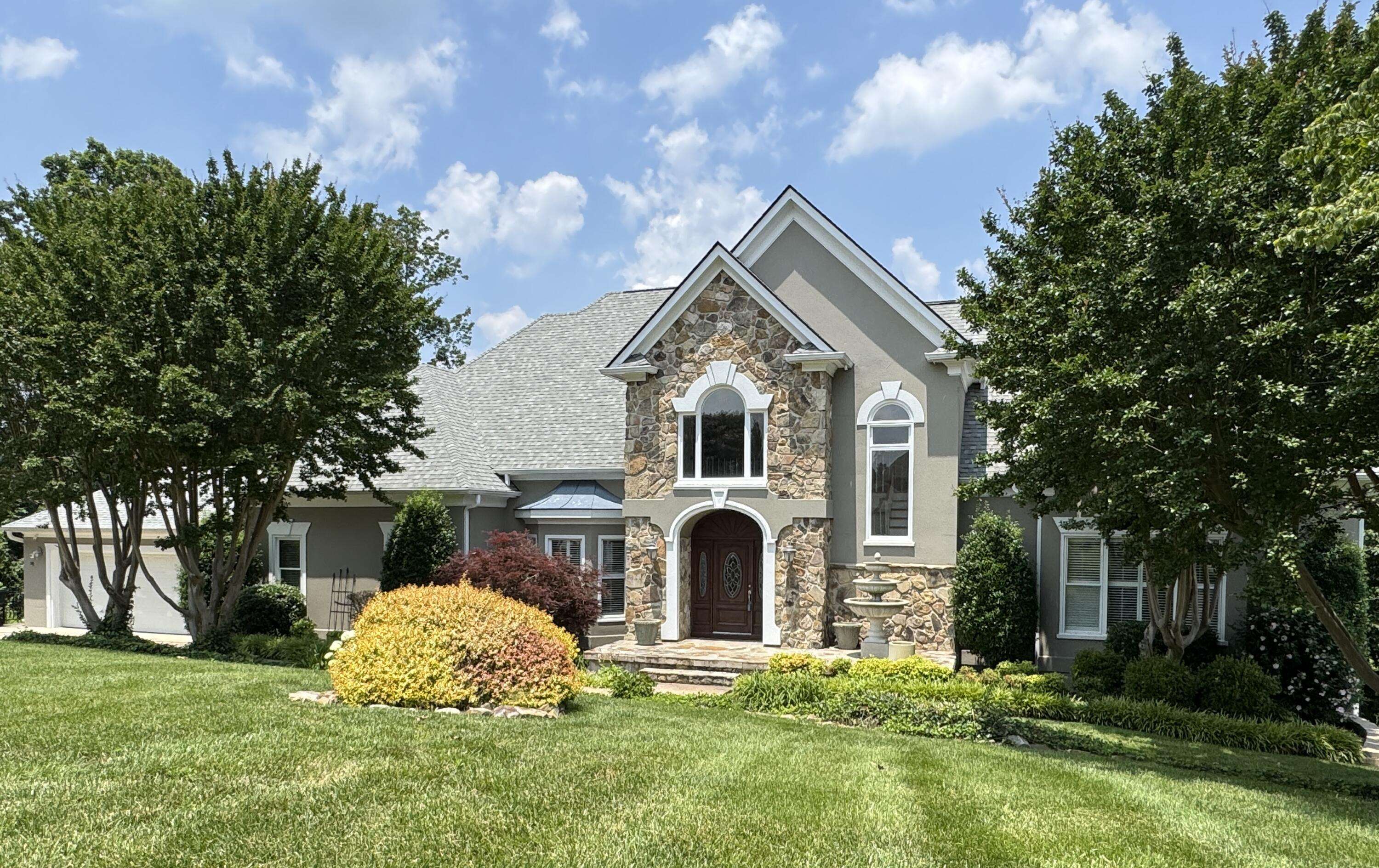 Chattanooga, TN 37416,5703 Laurel Ridge RD