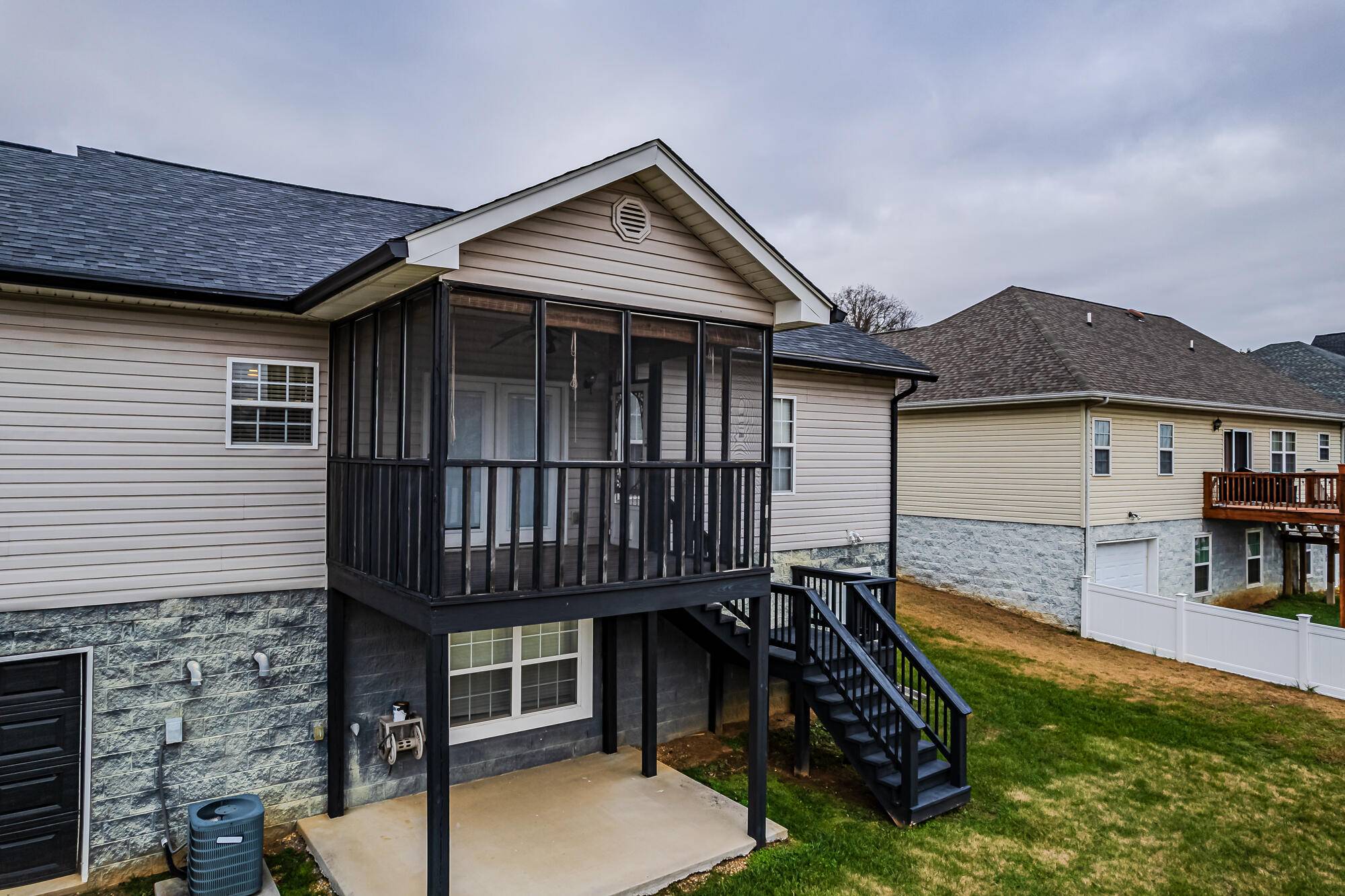 Athens, TN 37303,214 Fyke DR