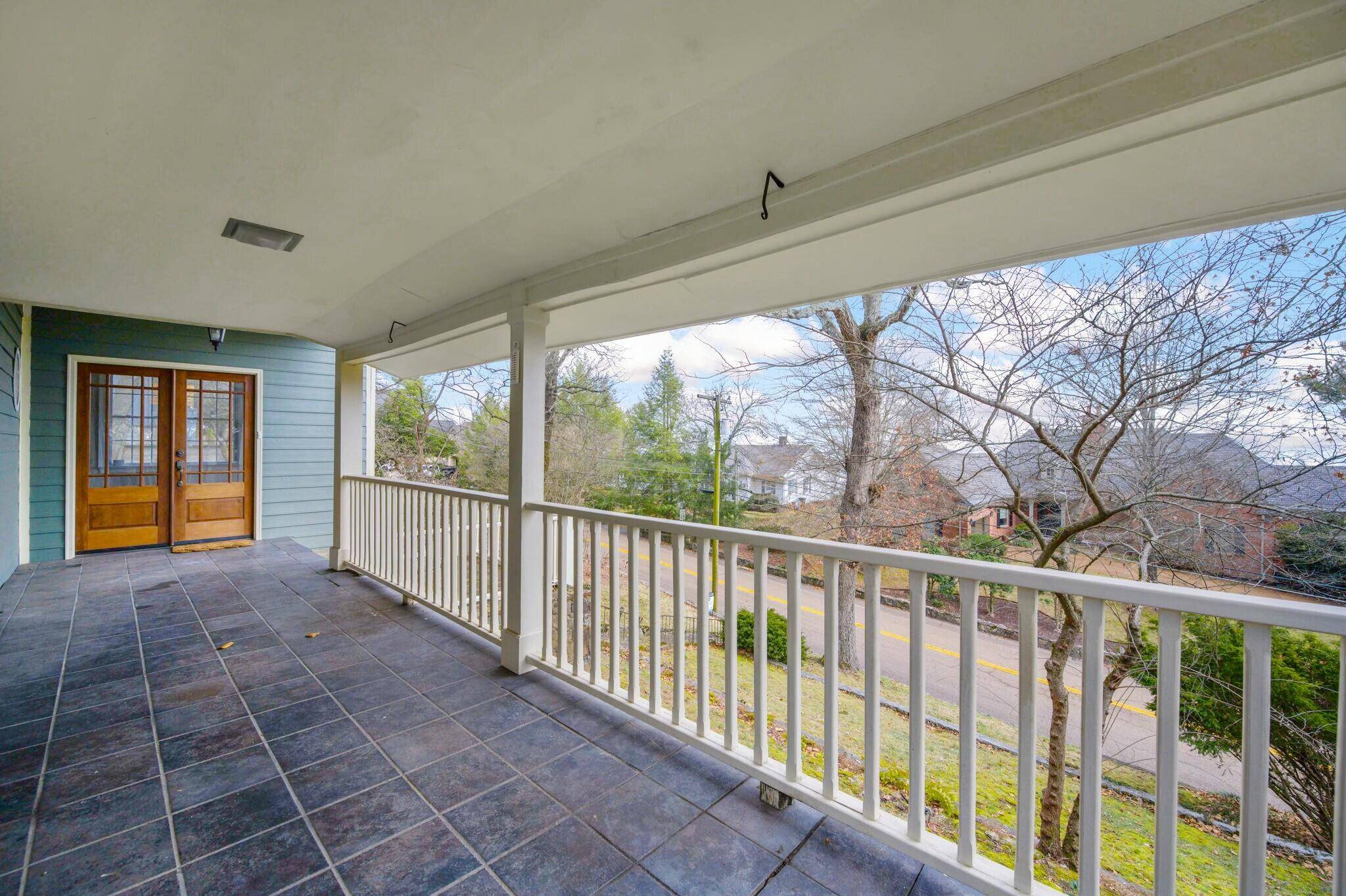 Lookout Mountain, TN 37350,216 Brow RD
