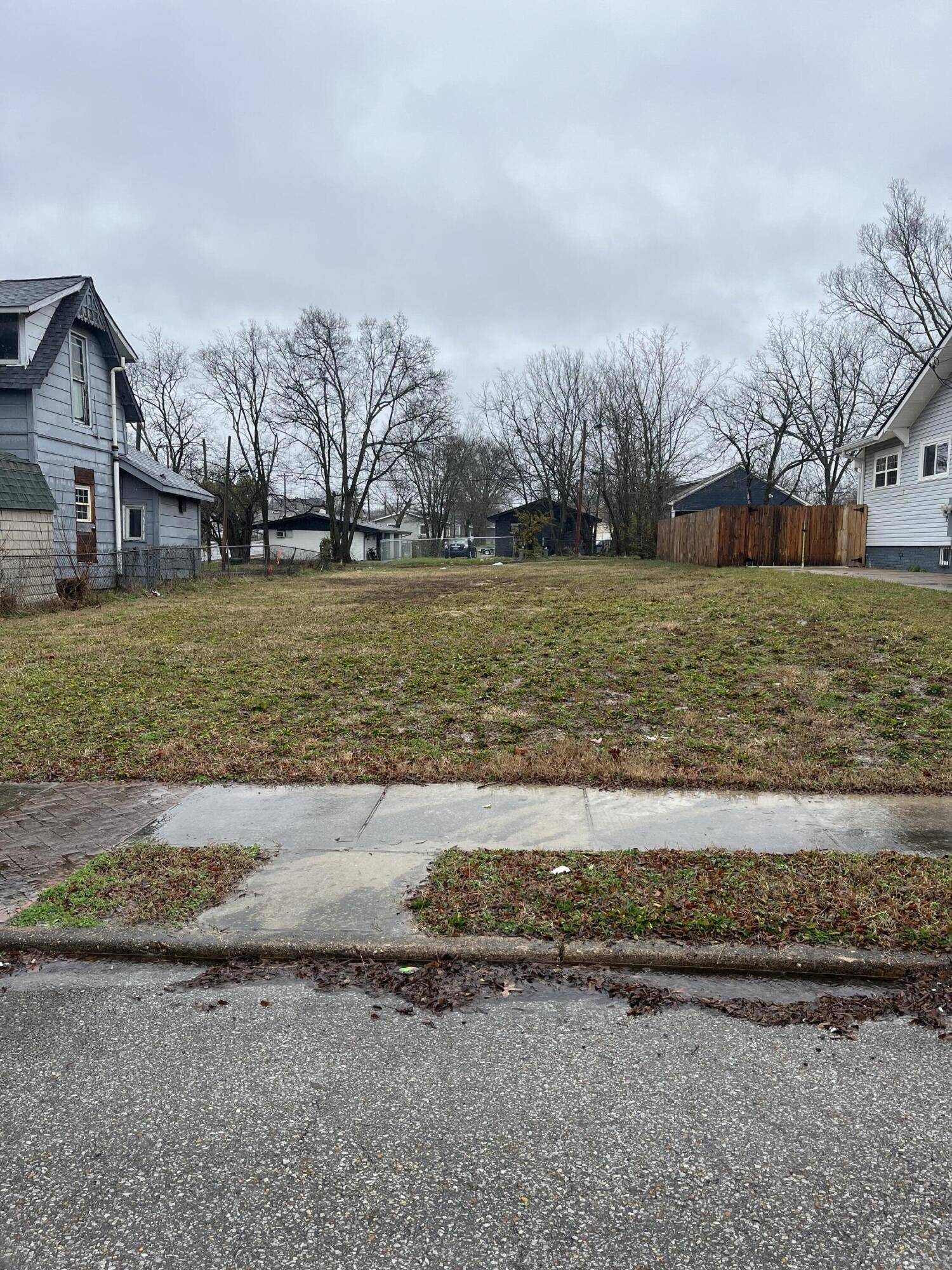 Chattanooga, TN 37404,2103 12th ST