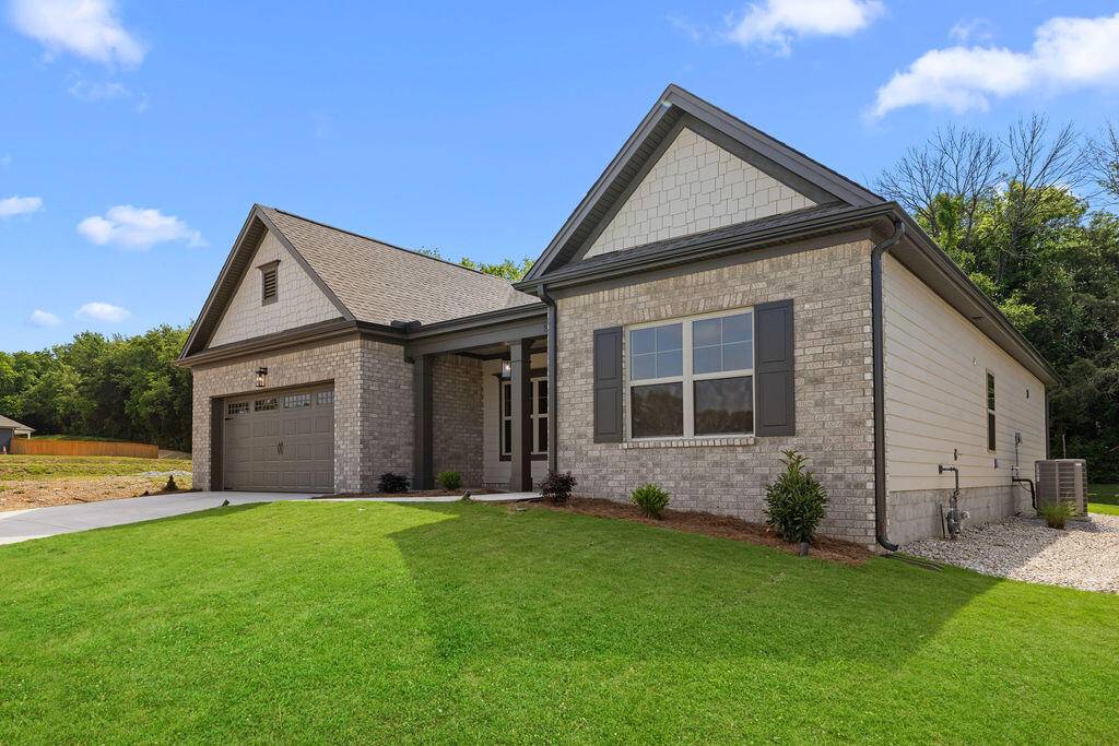 Ooltewah, TN 37363,8918 Knolling Lp