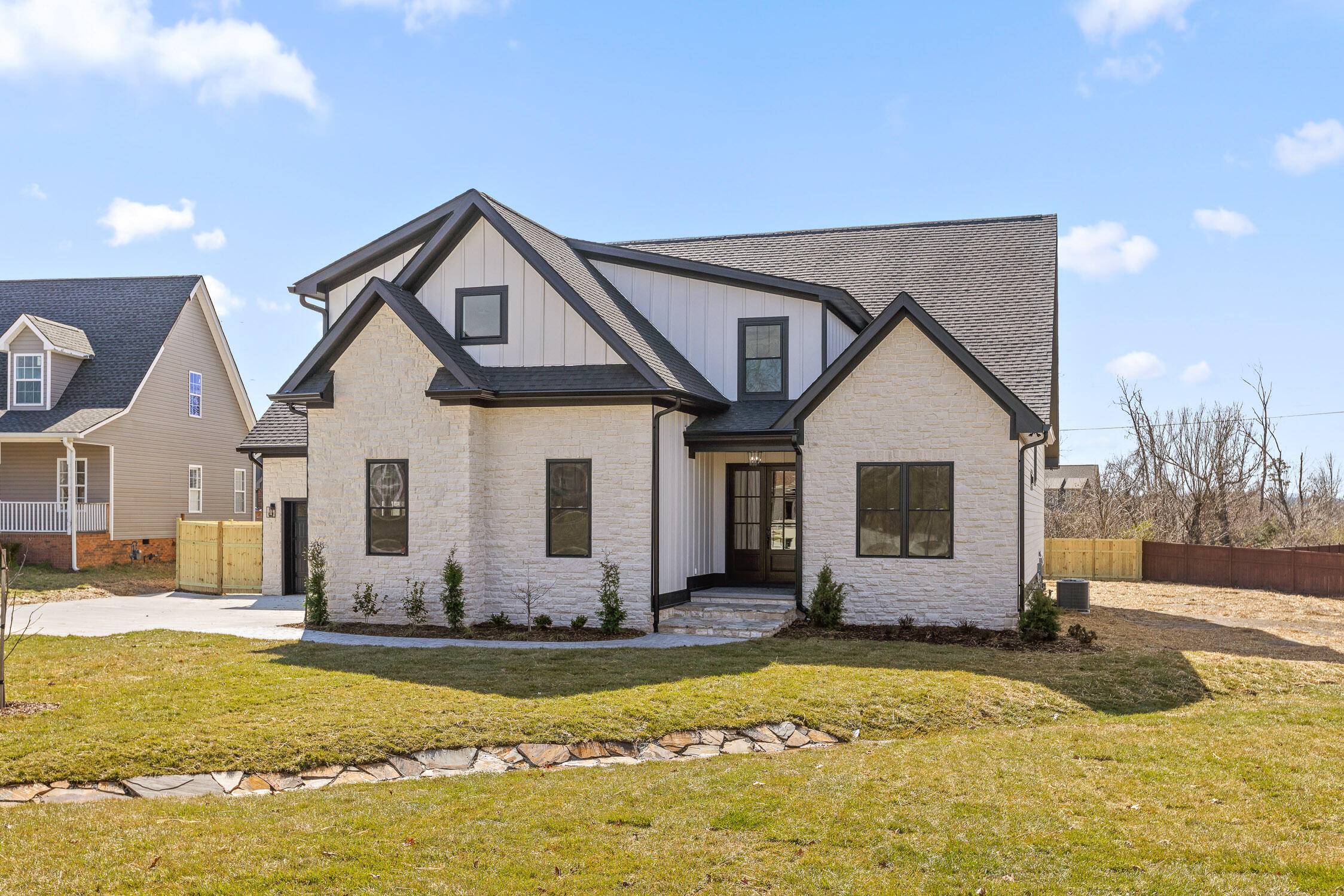 Chattanooga, TN 37421,2208 Launcelot RD