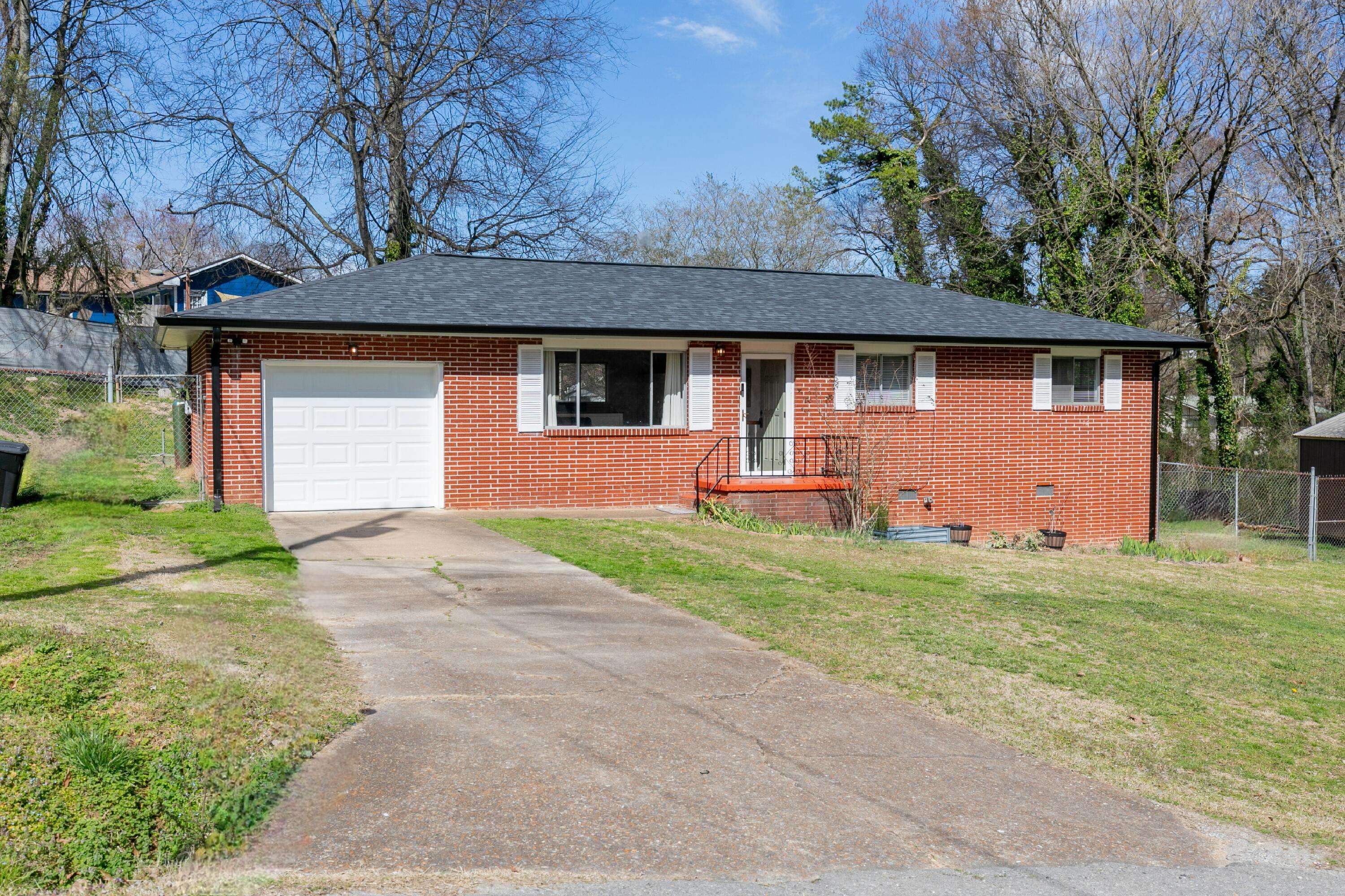 Rossville, GA 30741,609 Holly DR