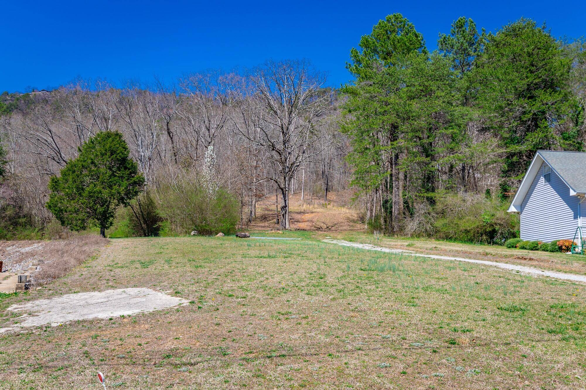 Soddy Daisy, TN 37379,9019 Springfield RD