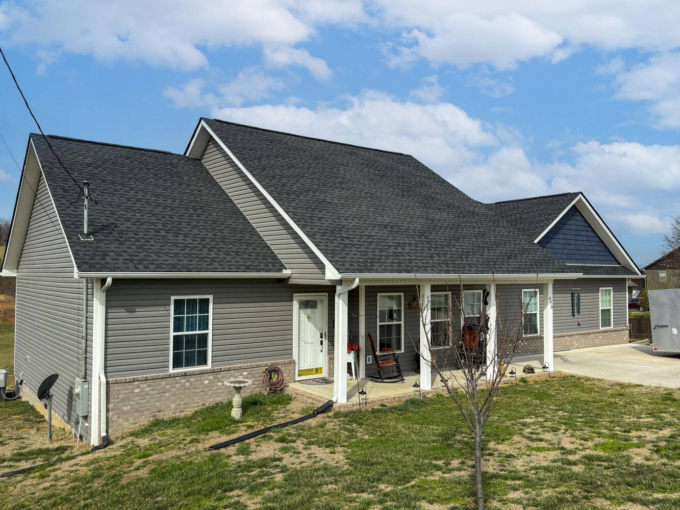 Morristown, TN 37813,670 Jones Franklin RD