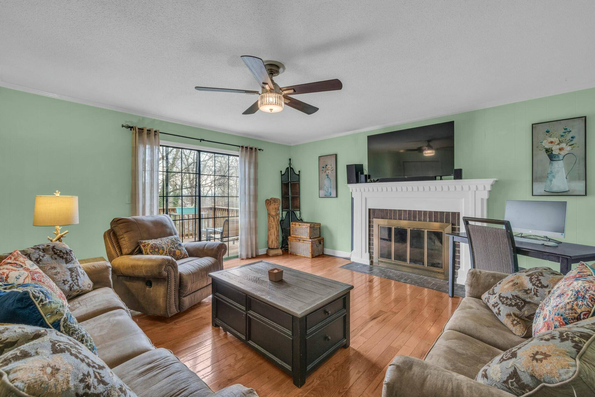 Hixson, TN 37343,1204 Wood Pines LN