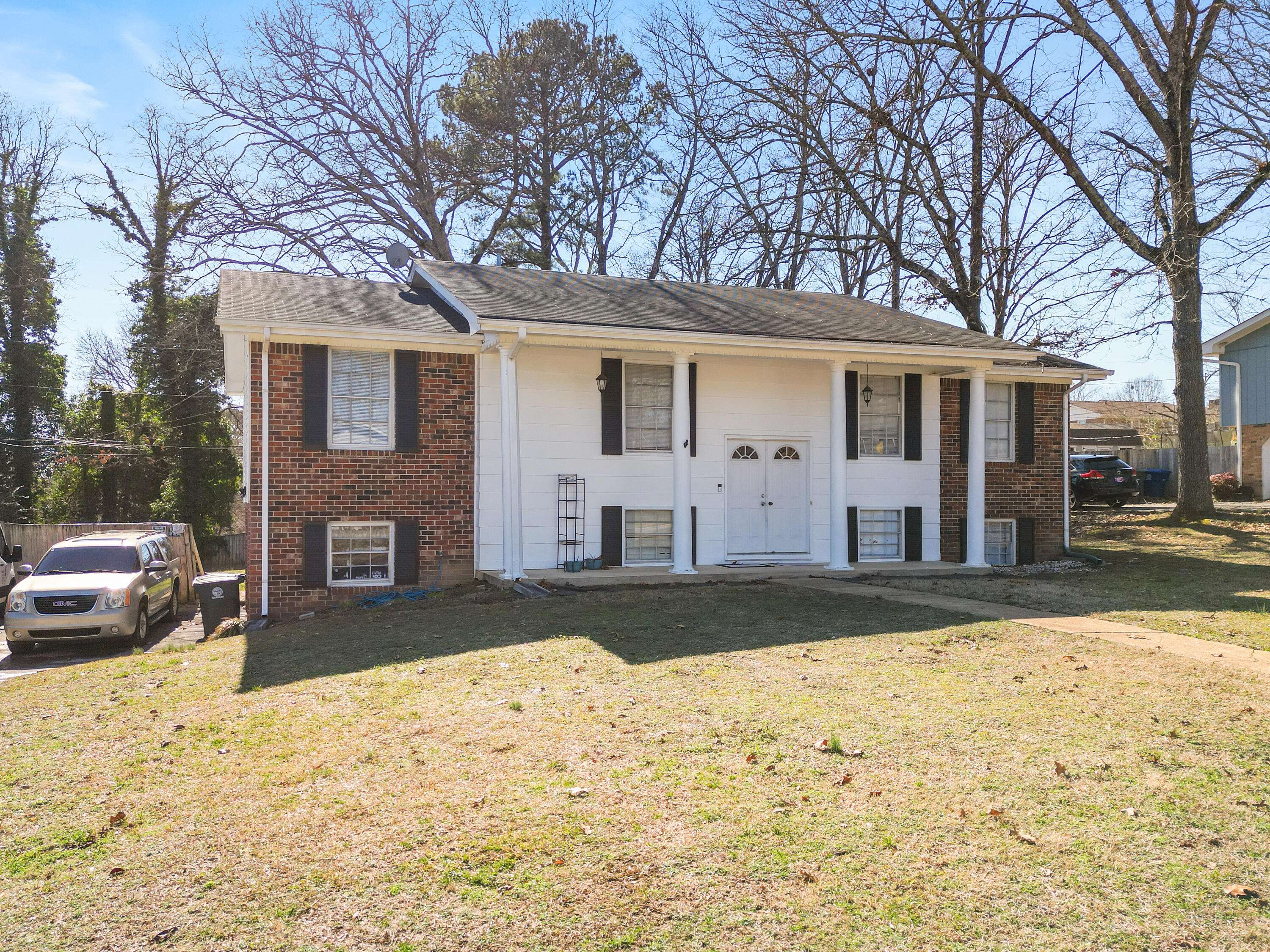 Chattanooga, TN 37421,8609 Clearwood RD