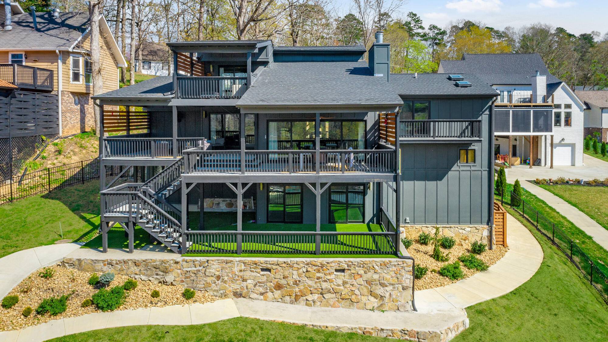 Chattanooga, TN 37416,4910 Shoreline DR