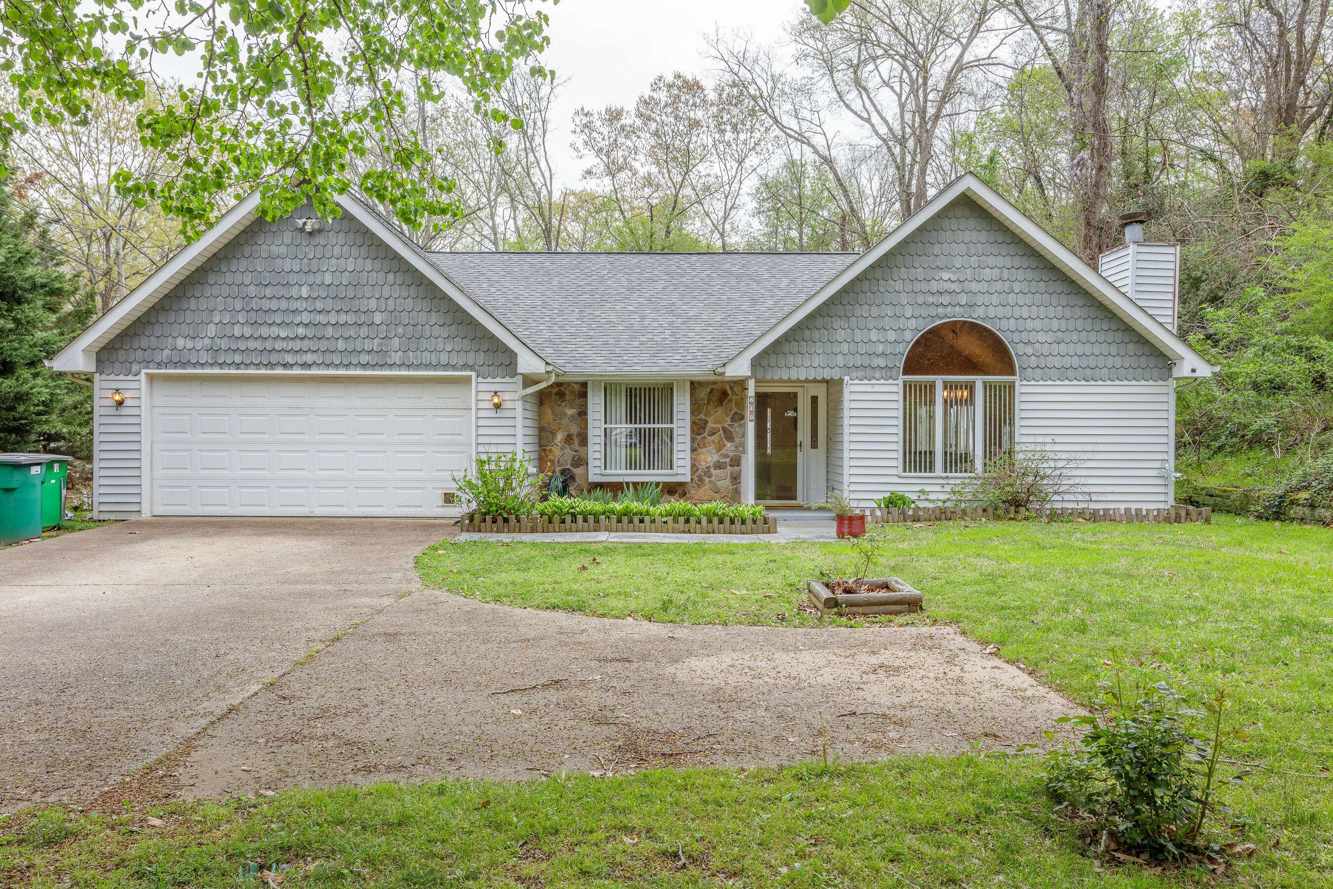 Chattanooga, TN 37412,704 Gleason Terrace CT