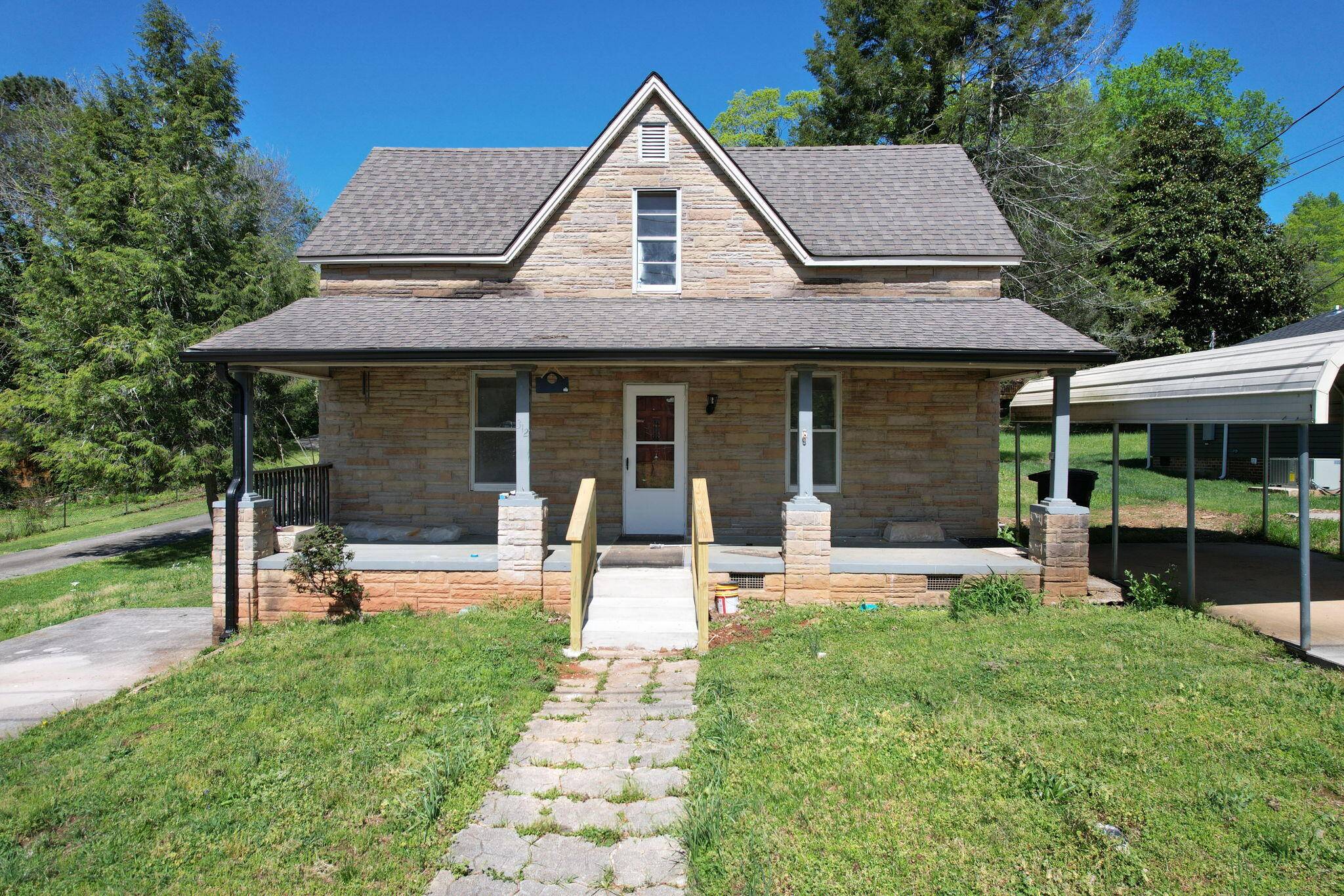 Athens, TN 37303,312 Dixson AVE