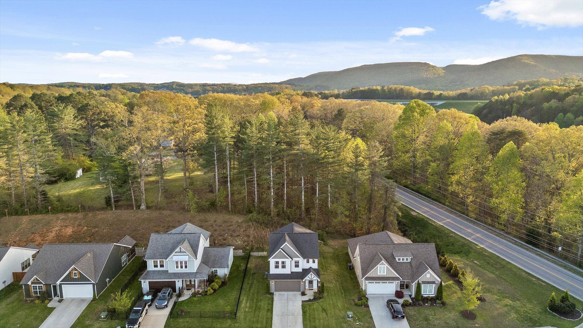 Soddy Daisy, TN 37379,284 Stonegate WAY