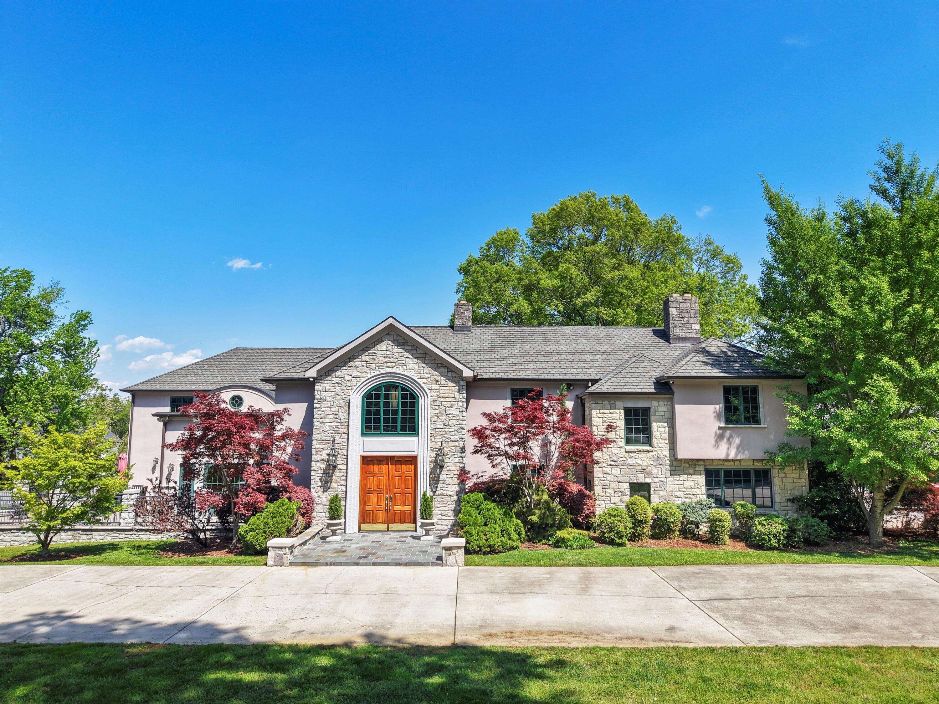 Chattanooga, TN 37405,1511 Carroll LN