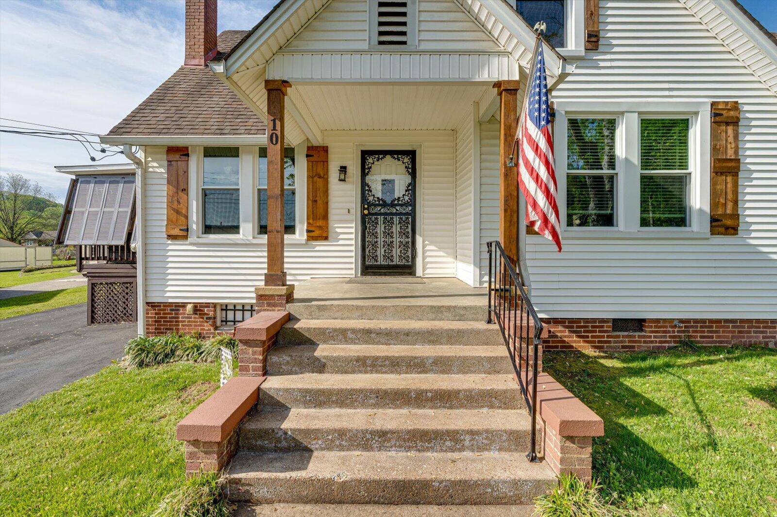 Chattanooga, TN 37415,10 Glenron ST