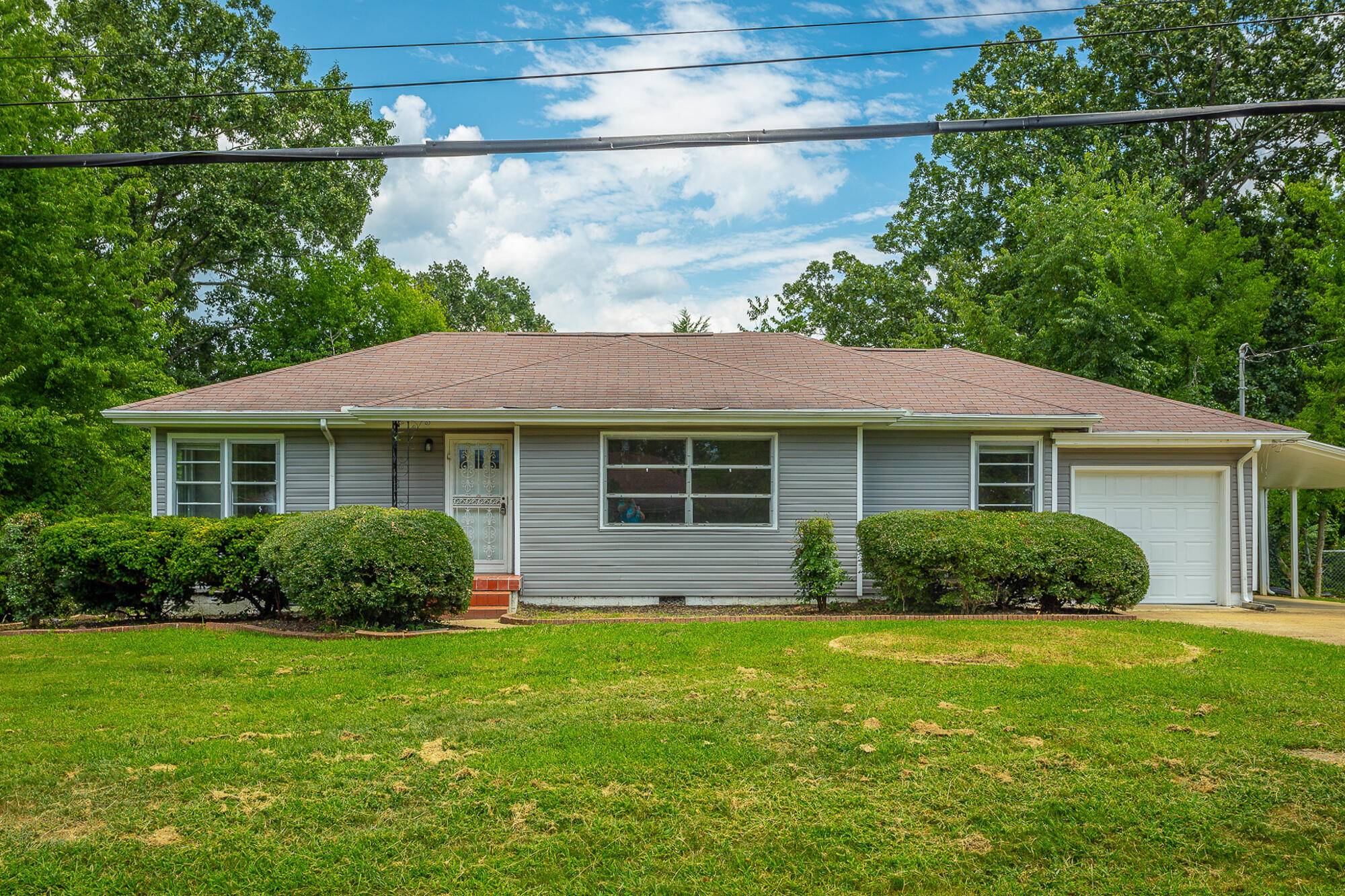 Chattanooga, TN 37415,3812 Abercrombie CIR
