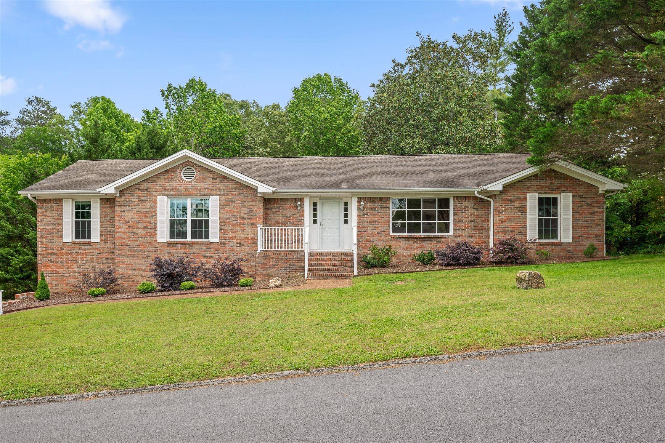 Chattanooga, TN 37421,1219 King Arthur RD