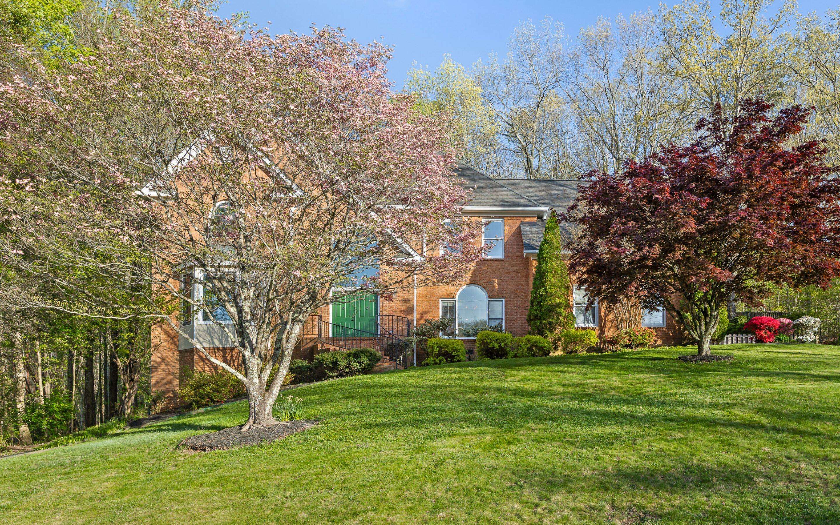 Signal Mountain, TN 37377,61 Cool Springs RD