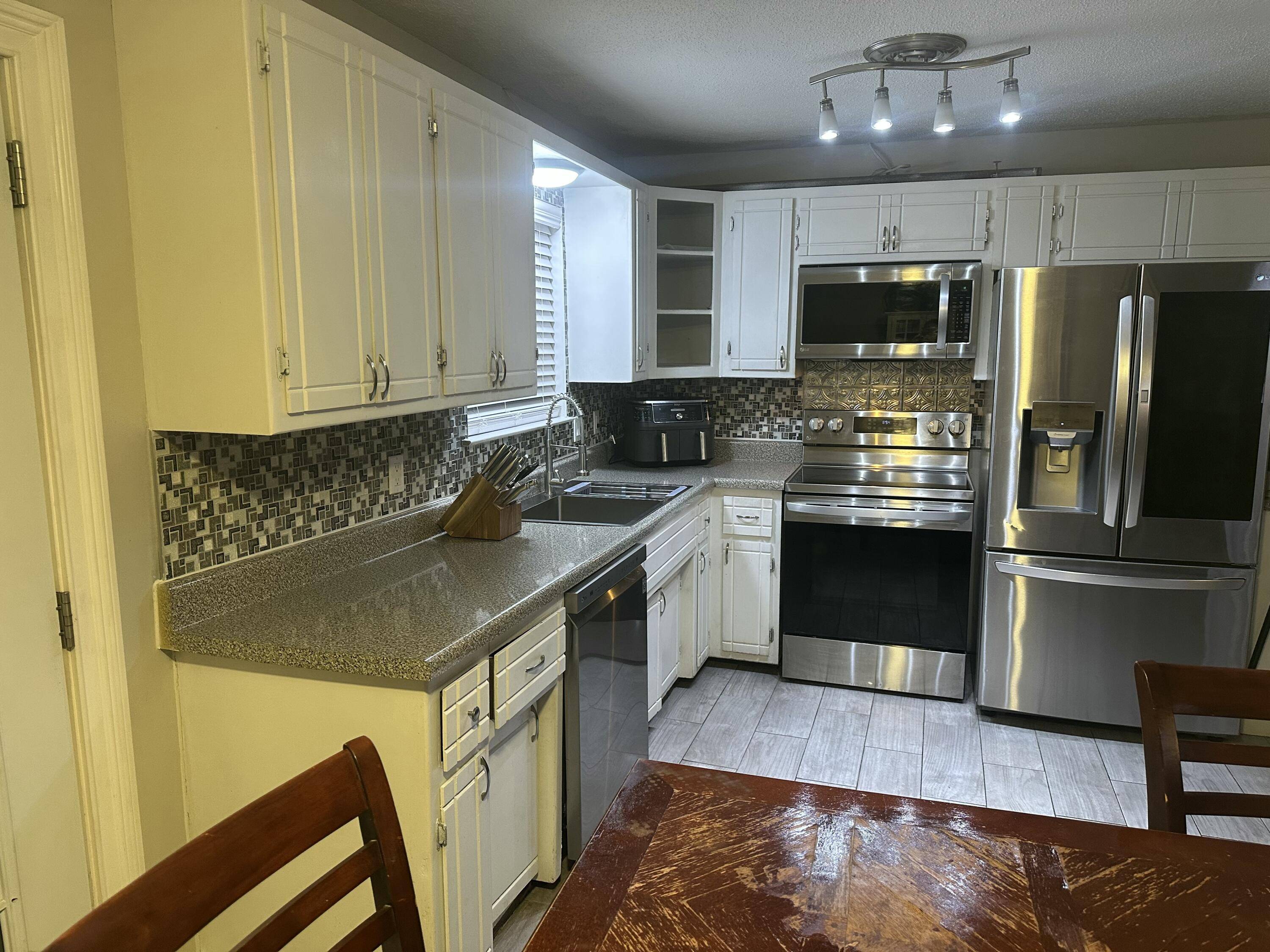 Chattanooga, TN 37421,2514 Maplewood DR