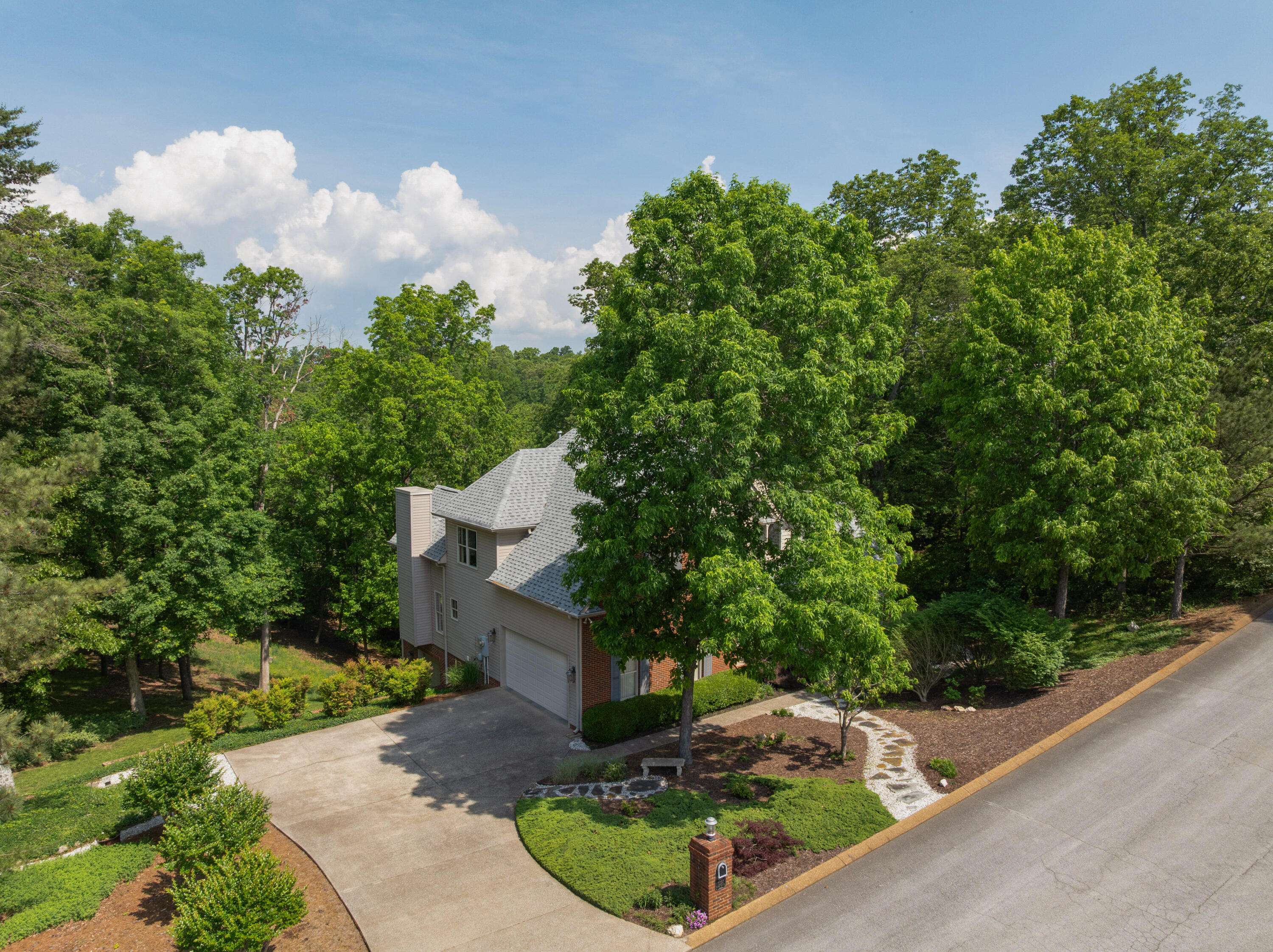 Chattanooga, TN 37416,7237 River Run DR