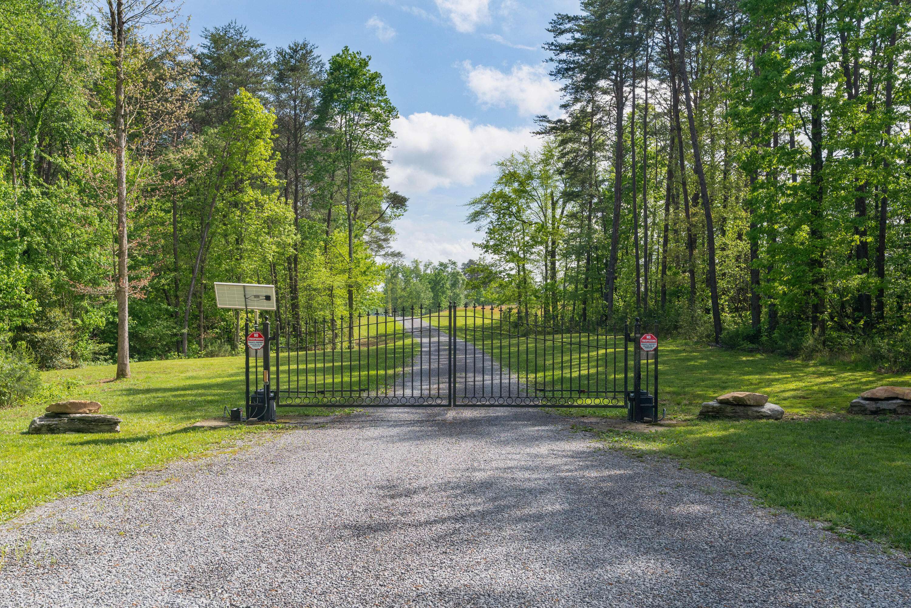 Soddy Daisy, TN 37379,3086 Poe RD
