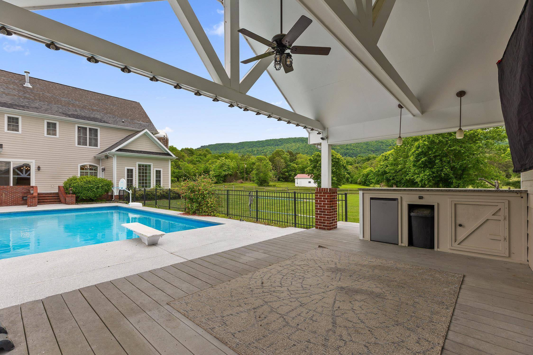 Dunlap, TN 37327,7970 Valley RD