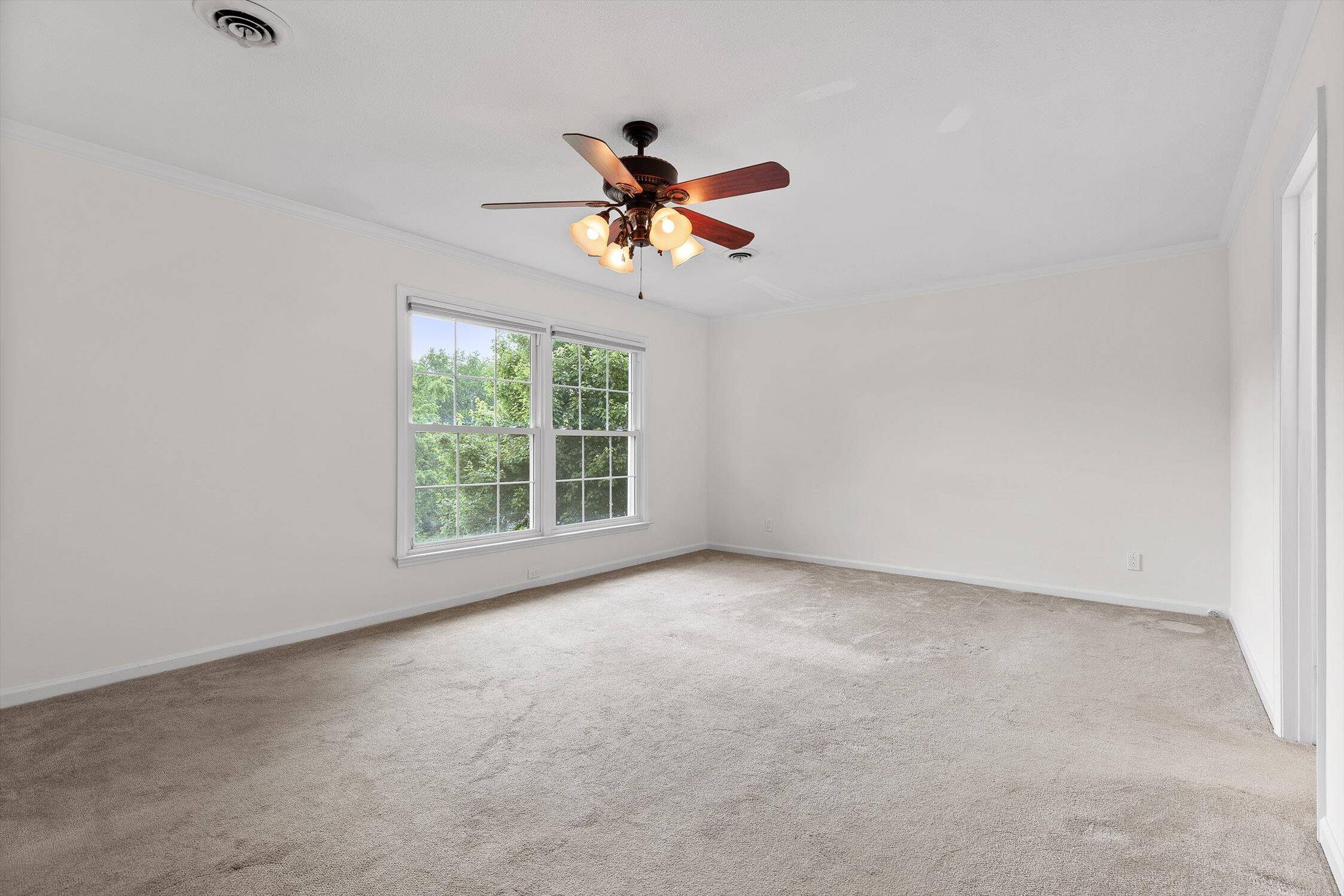 Chattanooga, TN 37412,3611 Glen Oaks DR