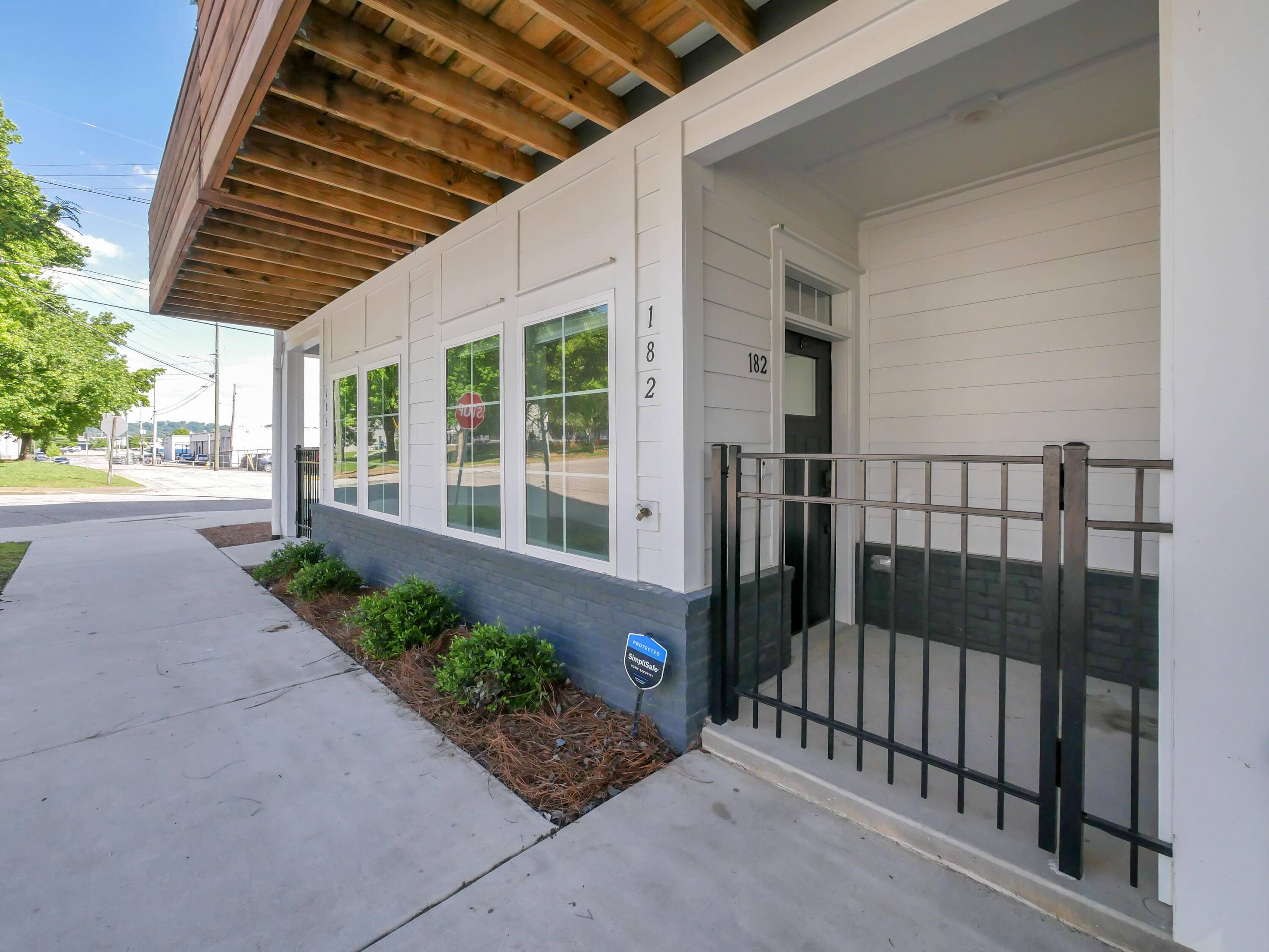 Chattanooga, TN 37408,182 19th ST