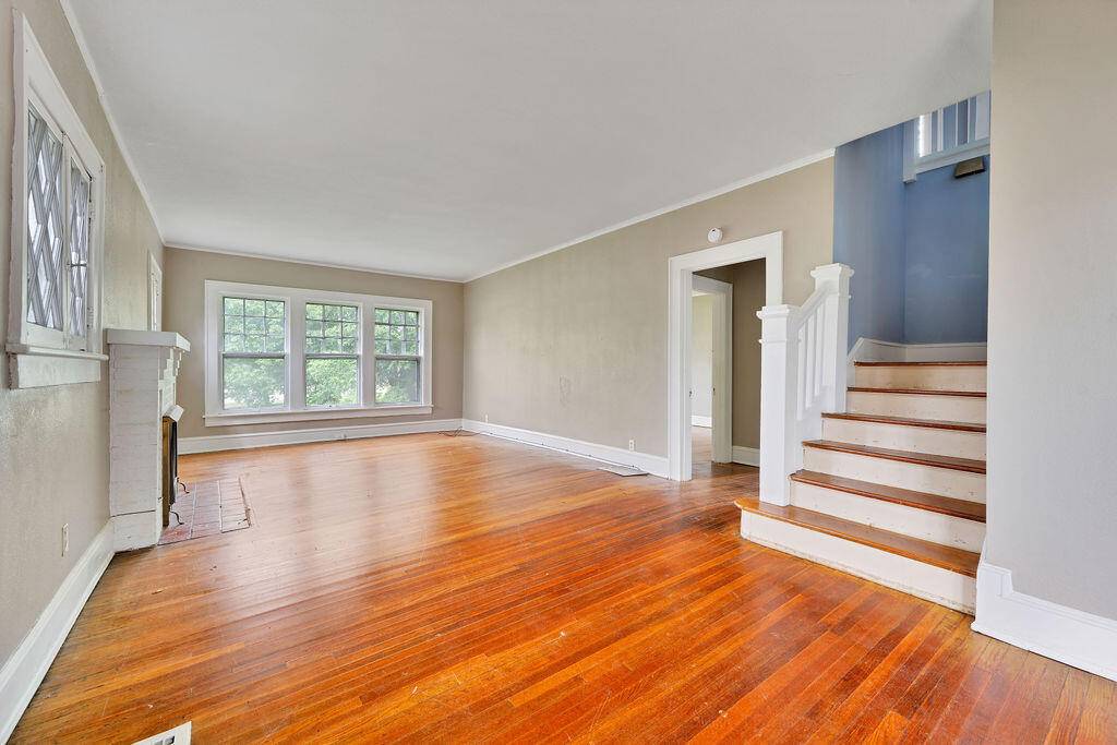 Chattanooga, TN 37404,2325 E 3rd ST