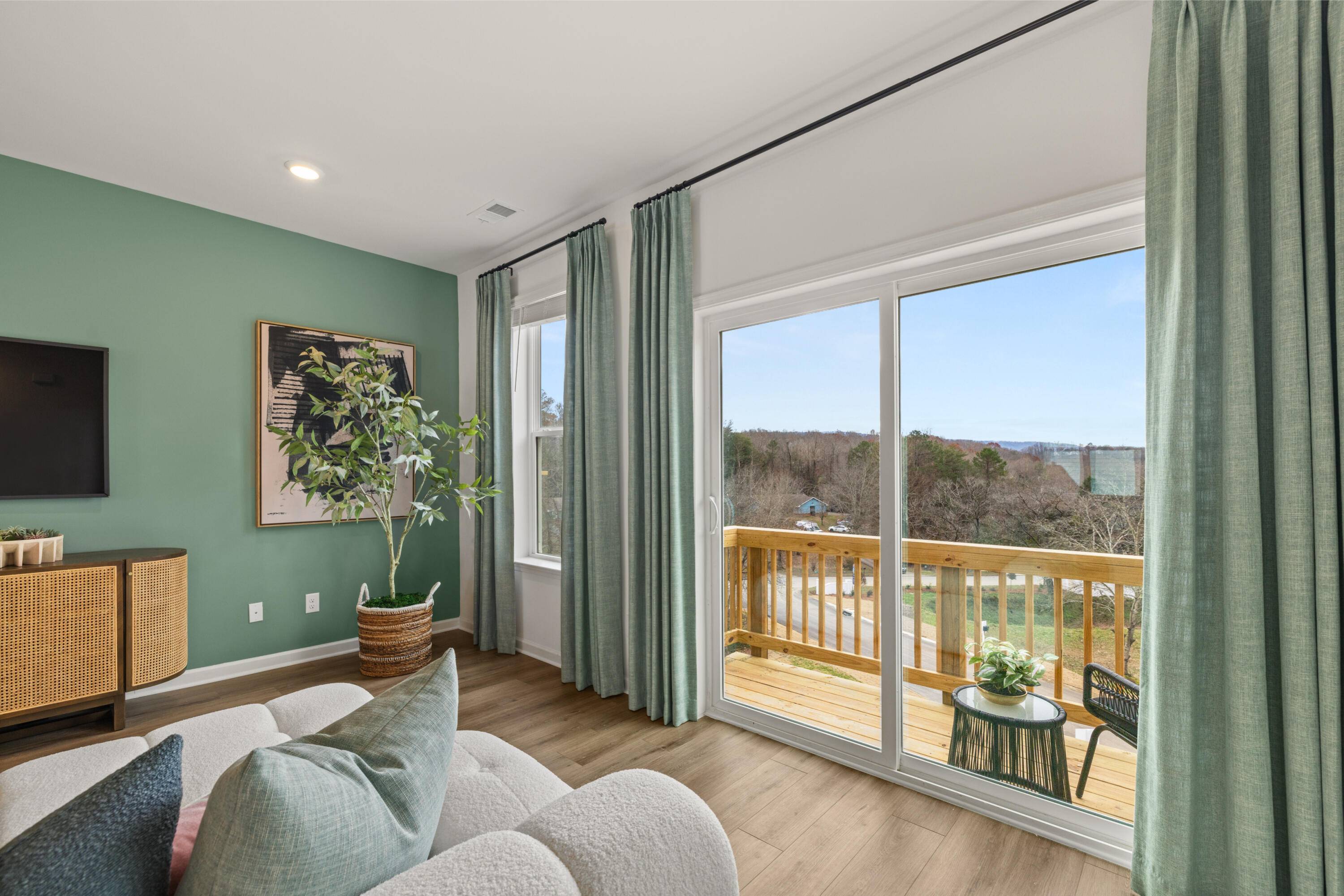 Chattanooga, TN 37419,224 Asbury Oak LN
