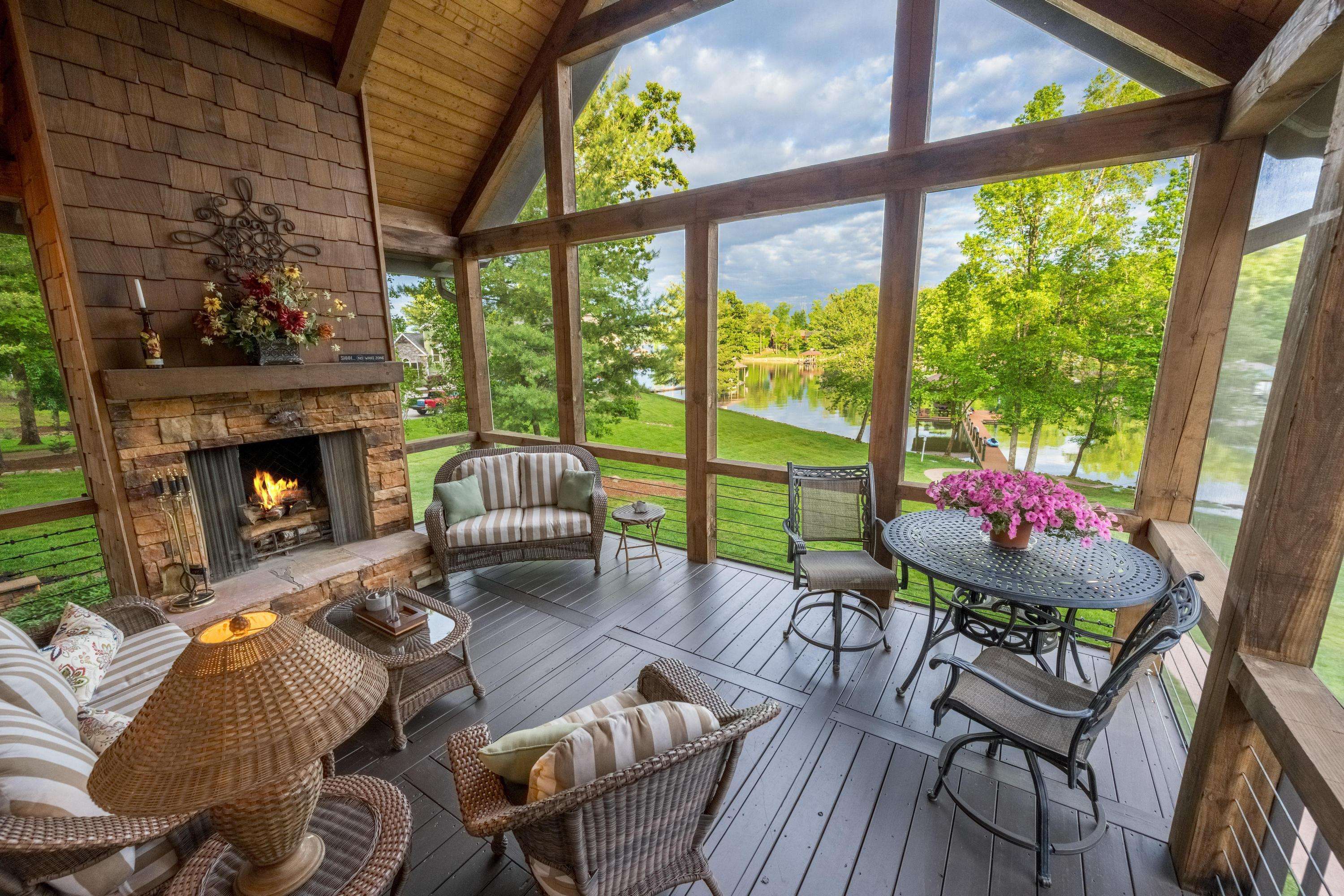 Spring City, TN 37381,480 Lake Harbor DR