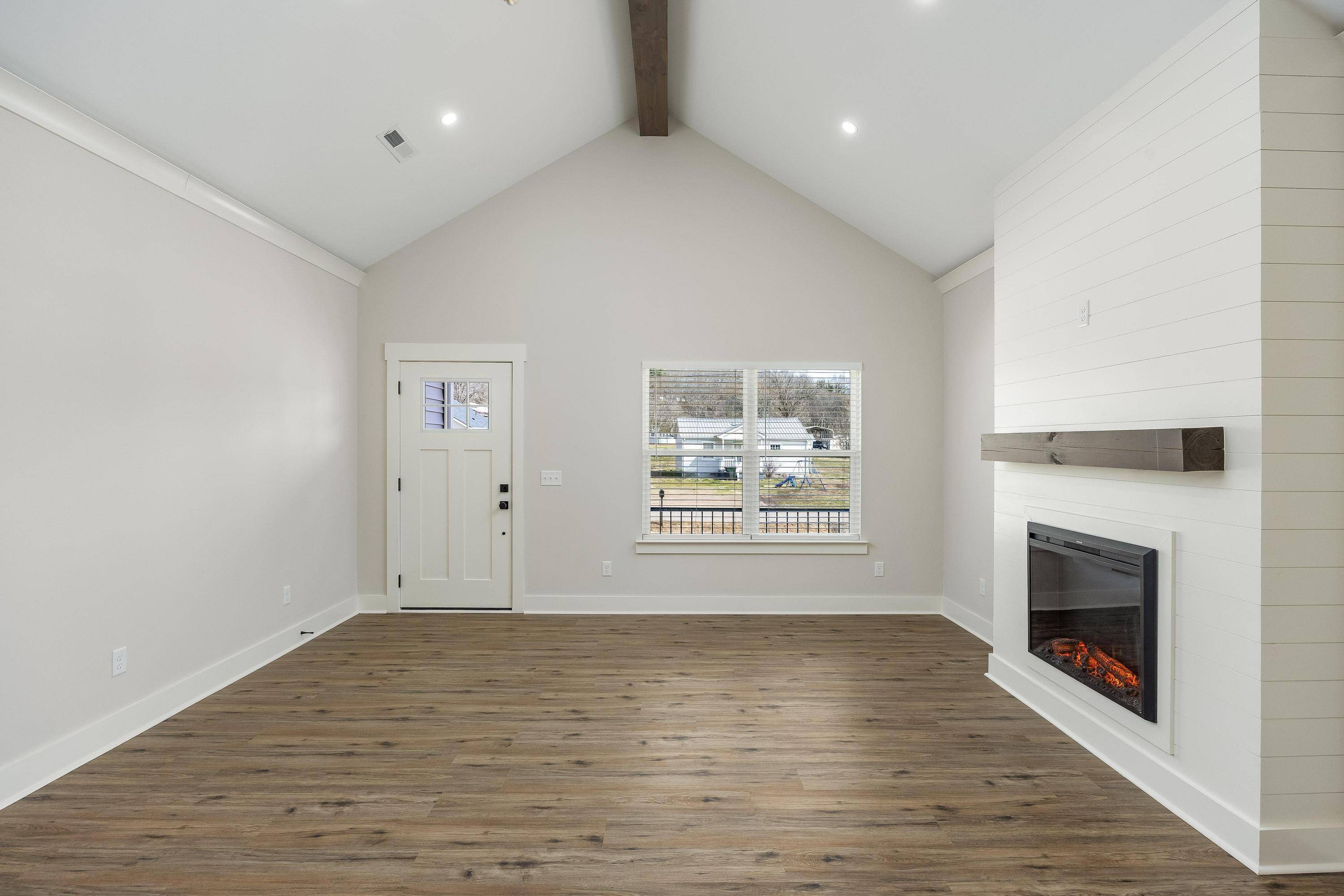 Chattanooga, TN 37406,2508 Maple ST