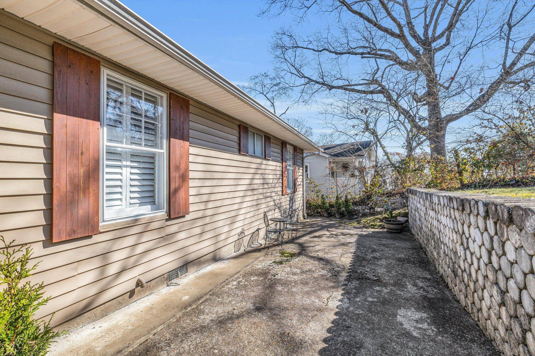 Chattanooga, TN 37405,1229 Highland DR