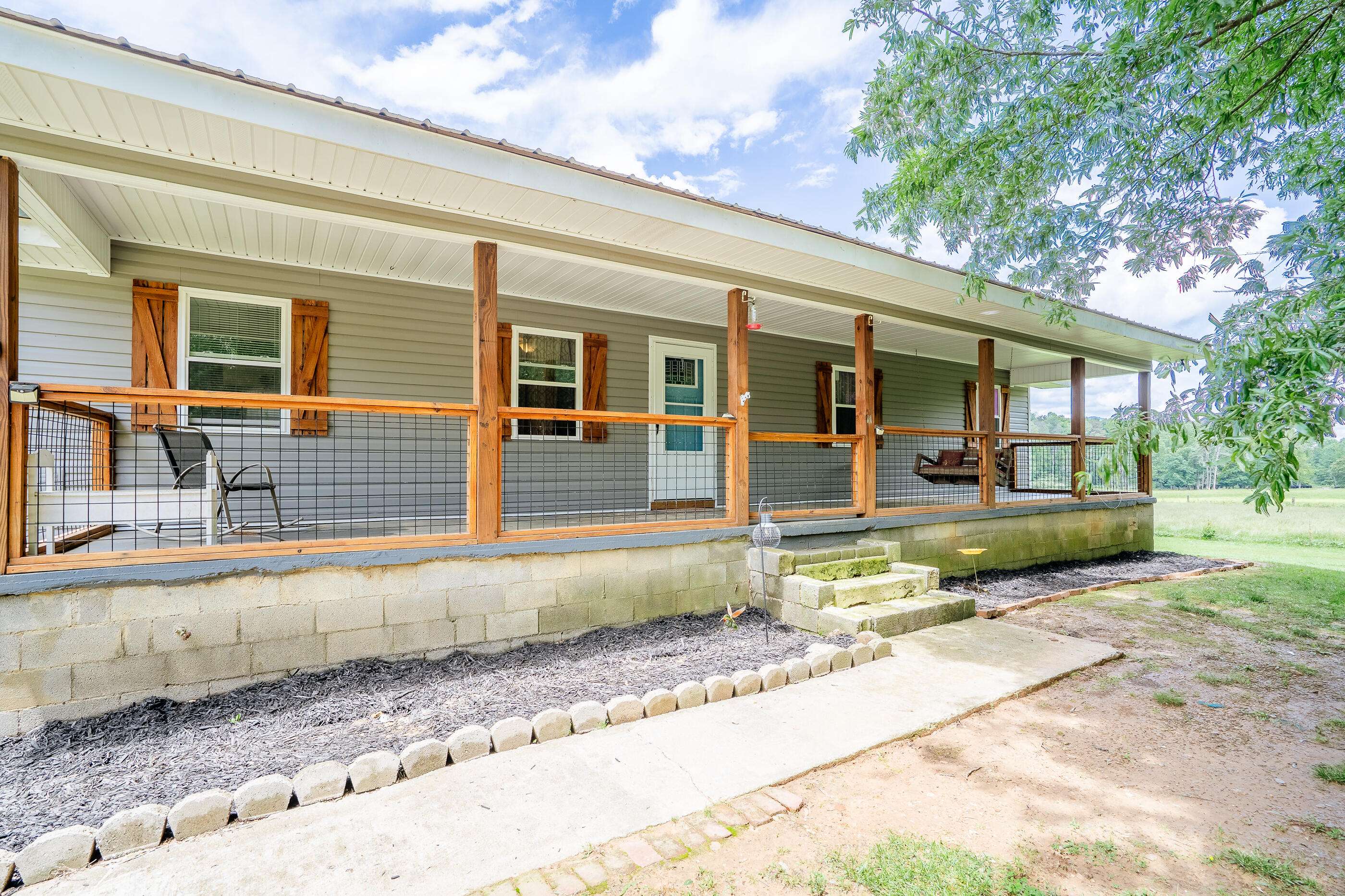 Lafayette, GA 30728,976 Chamberlain RD