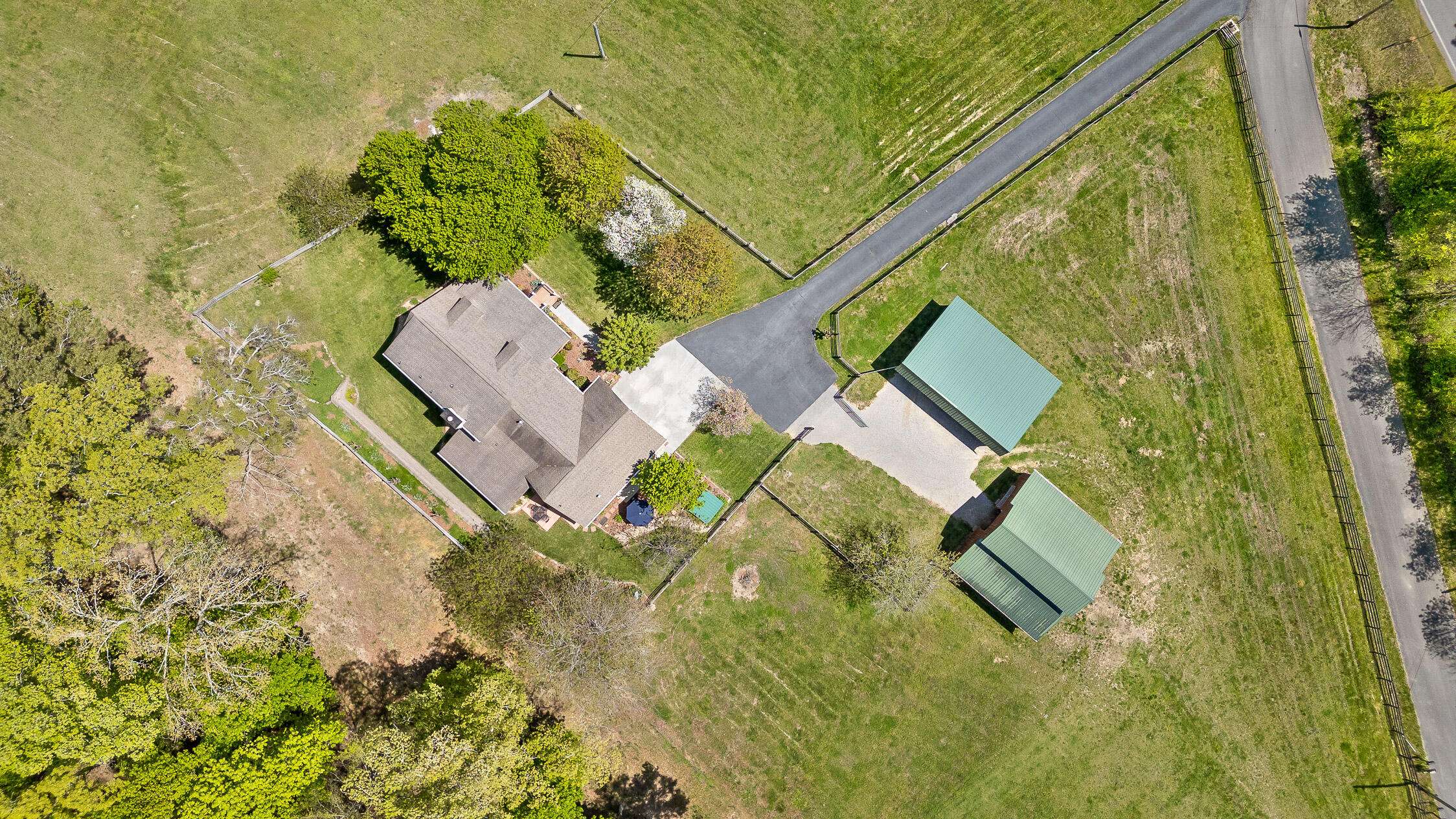 Cleveland, TN 37323,3723 Benton Pike Ne PIKE