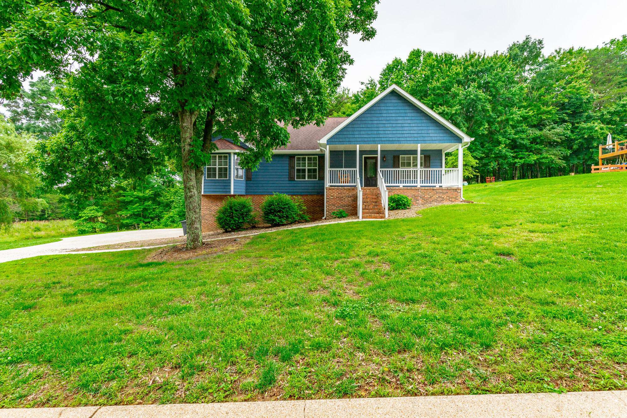 Soddy Daisy, TN 37379,398 Ashley DR