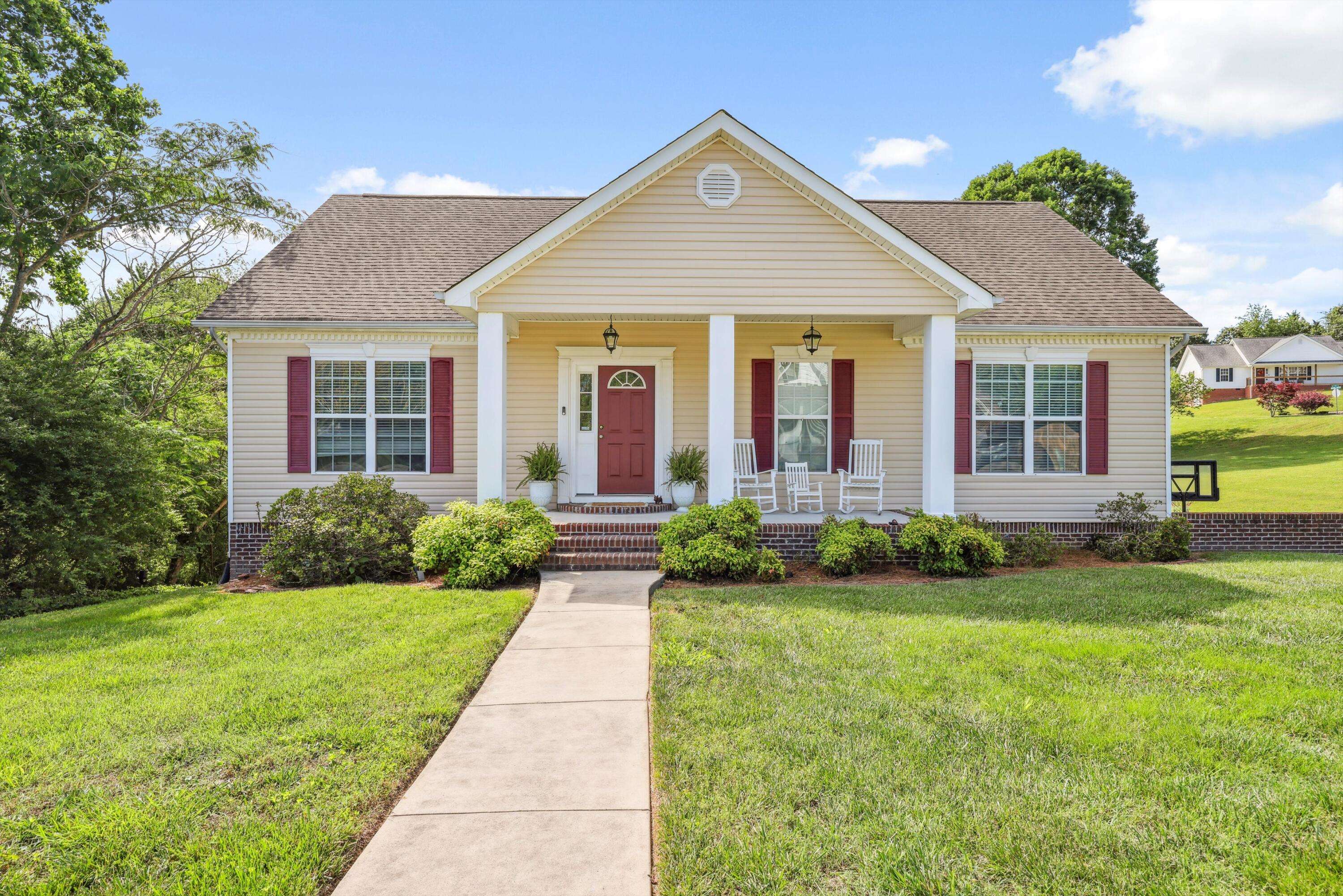 Soddy Daisy, TN 37379,10439 Sovereign Pointe DR