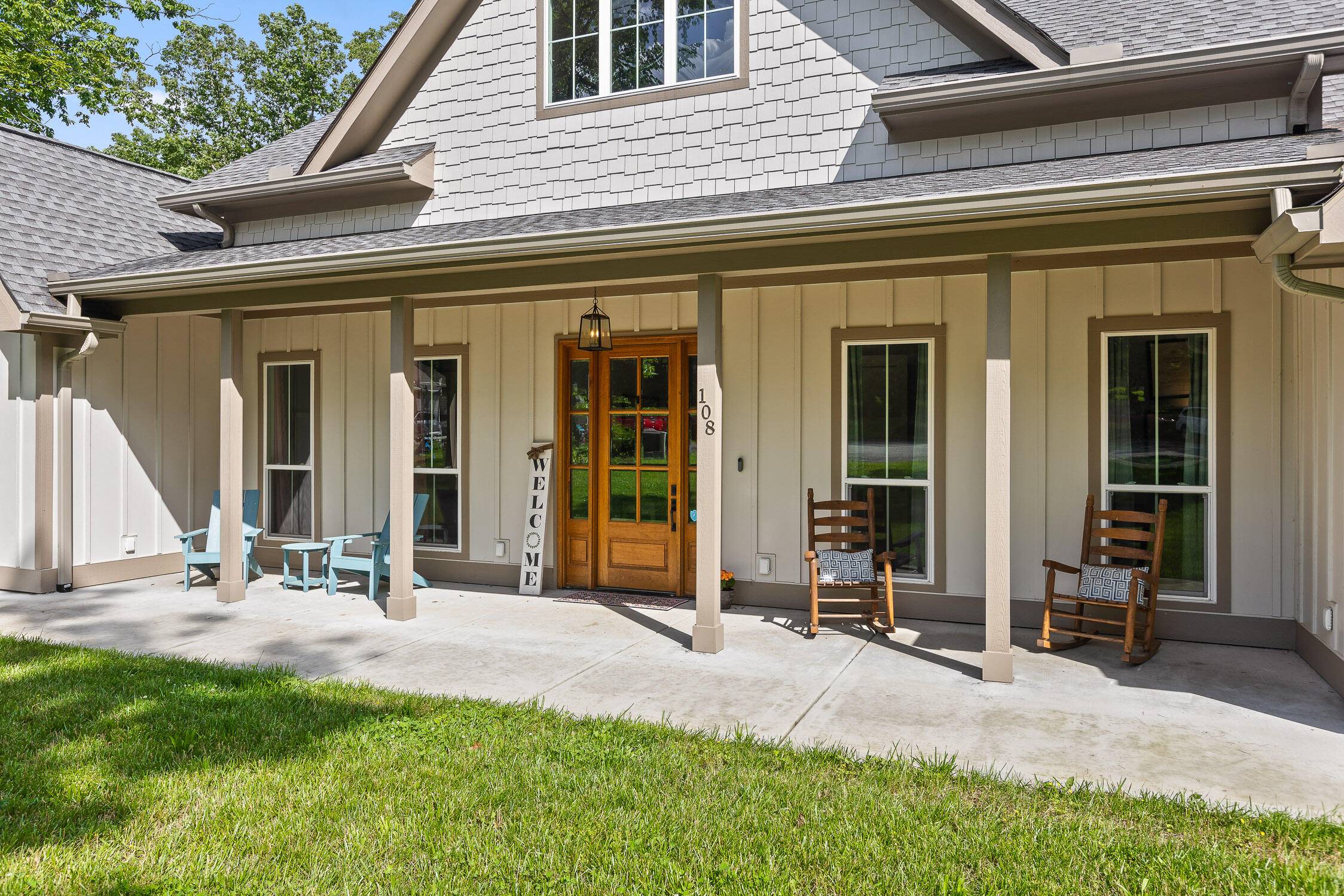 Signal Mountain, TN 37377,108 Wade RD