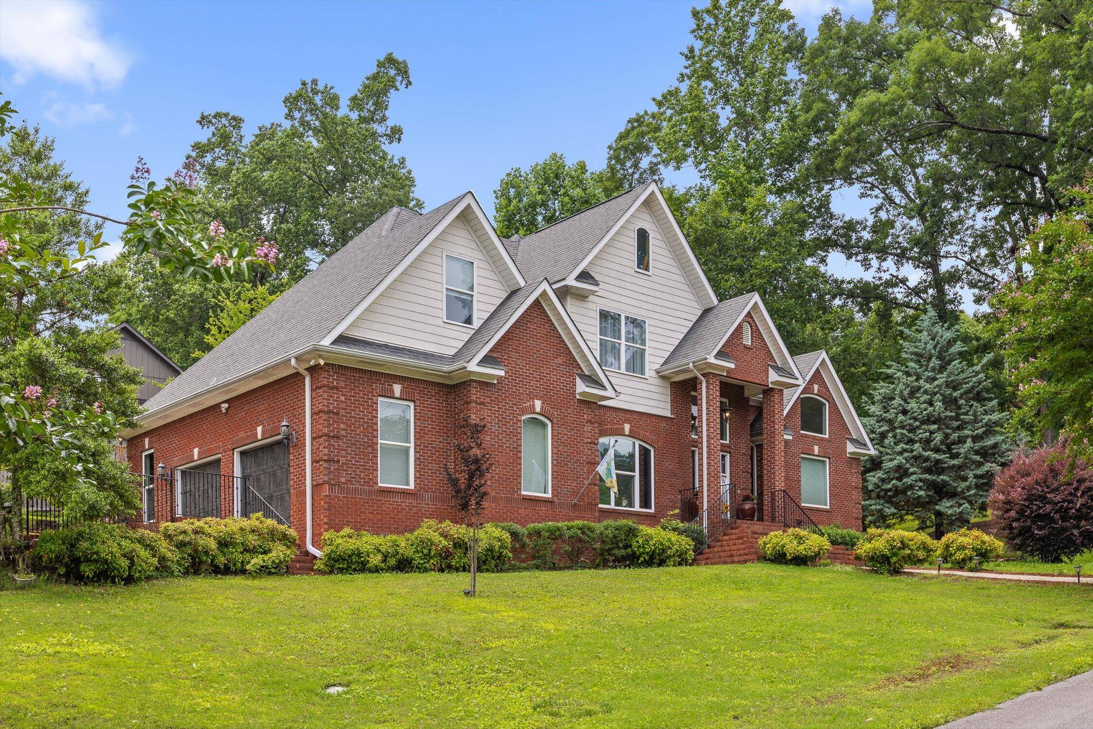 Dalton, GA 30720,604 Lenna LN