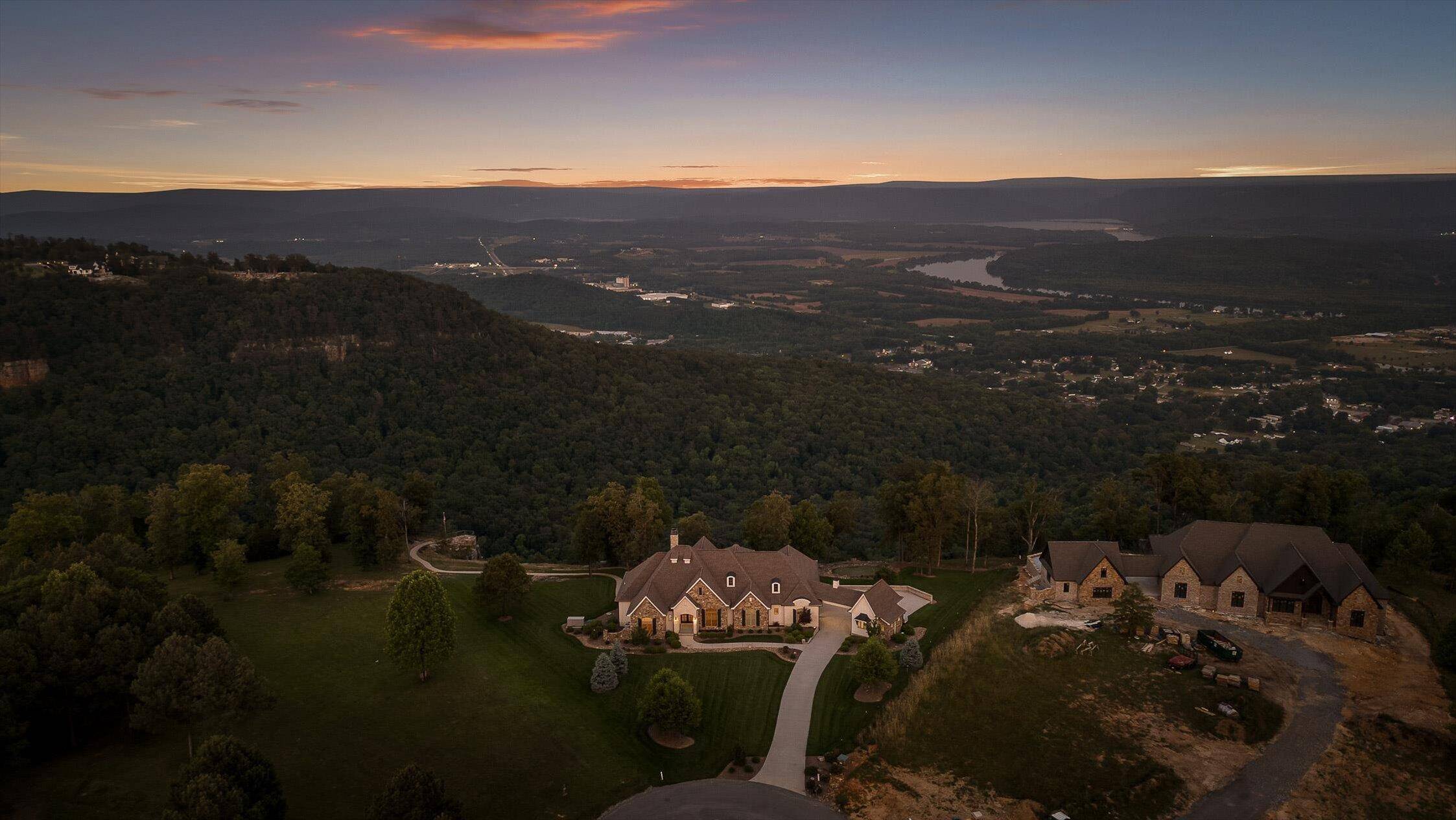Jasper, TN 37347,240 Cash Cave RD