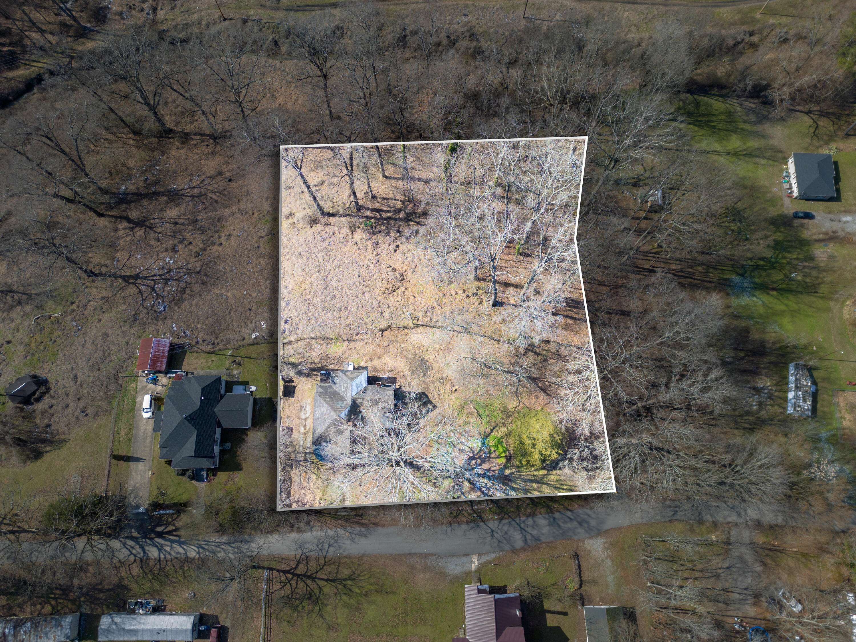 Whitwell, TN 37397,307 Oak ST