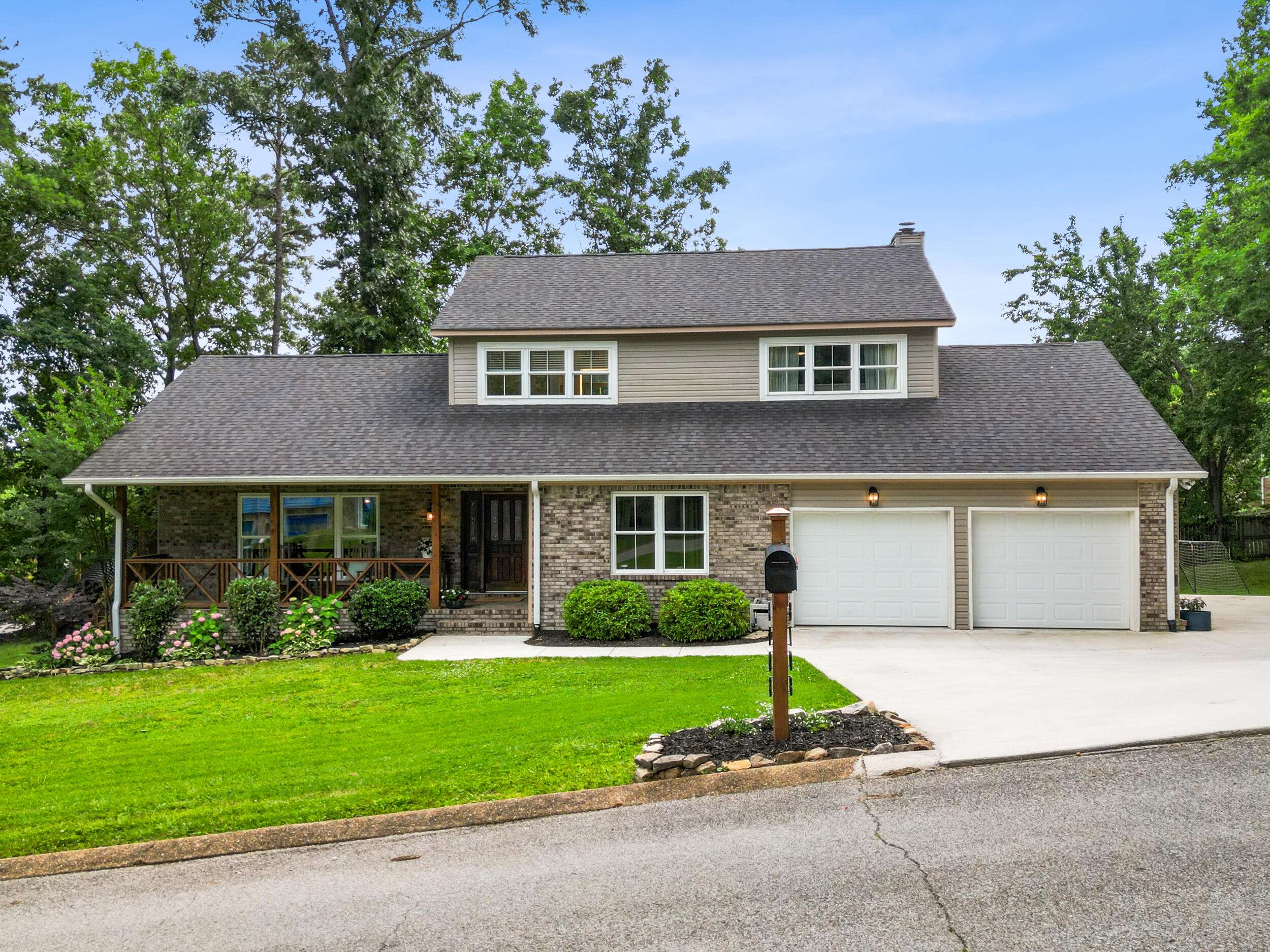 Chattanooga, TN 37421,8708 Misty Hollow LN
