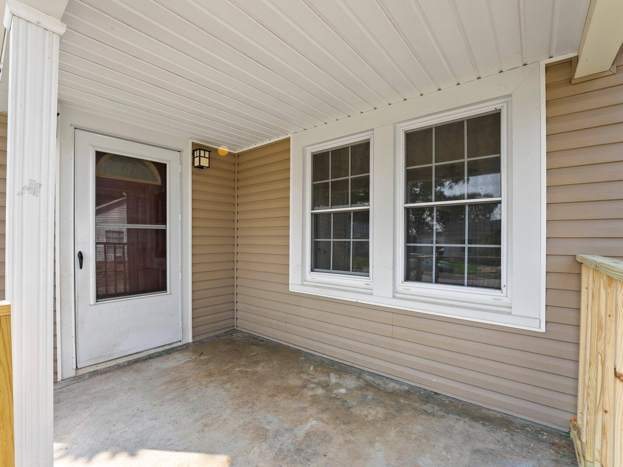 Cowan, TN 37318,313 Tennessee AVE