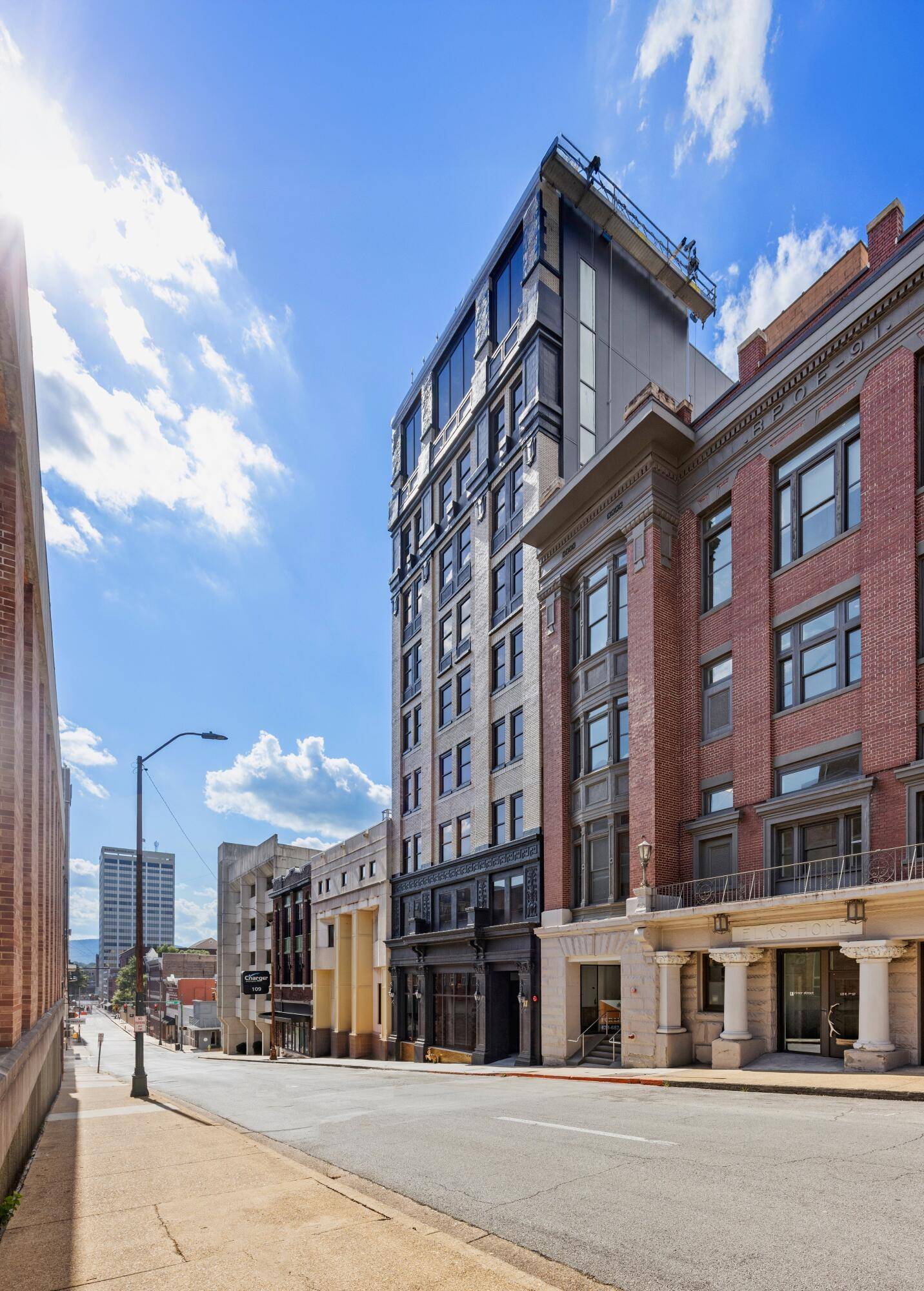 Chattanooga, TN 37402,117 7th ST