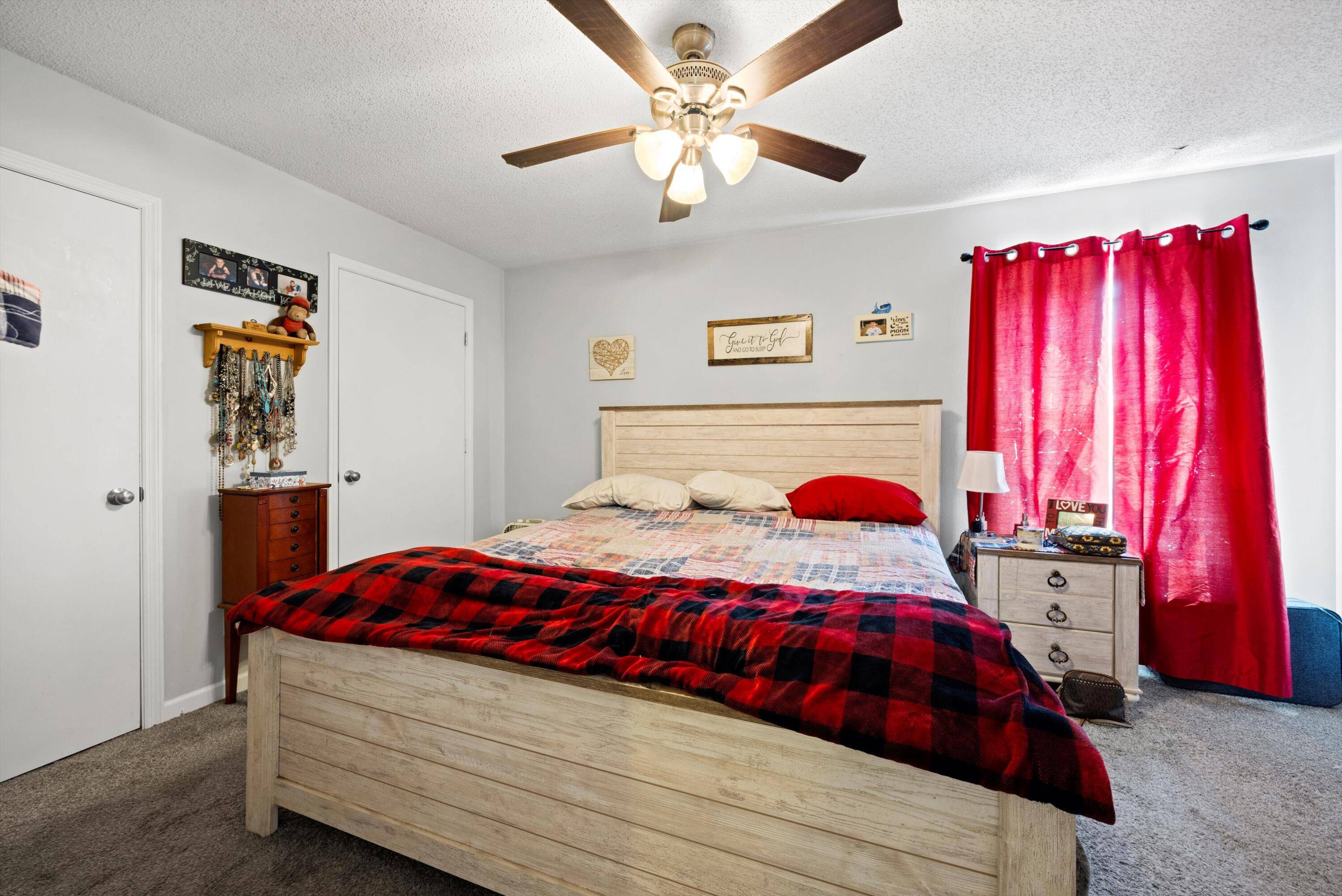 Soddy Daisy, TN 37379,13798 Tanoka CT