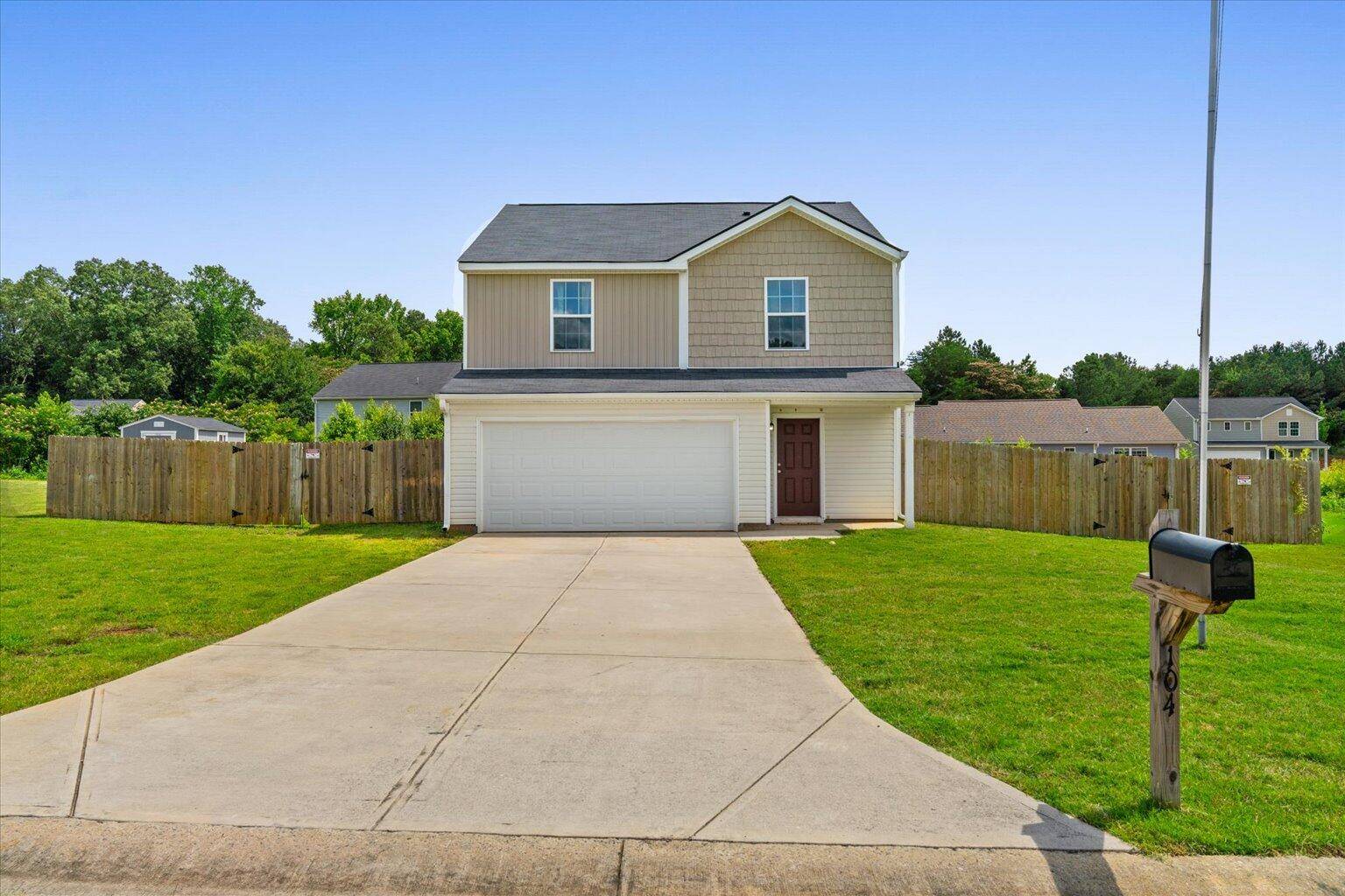 Chatsworth, GA 30705,104 Middleton CT