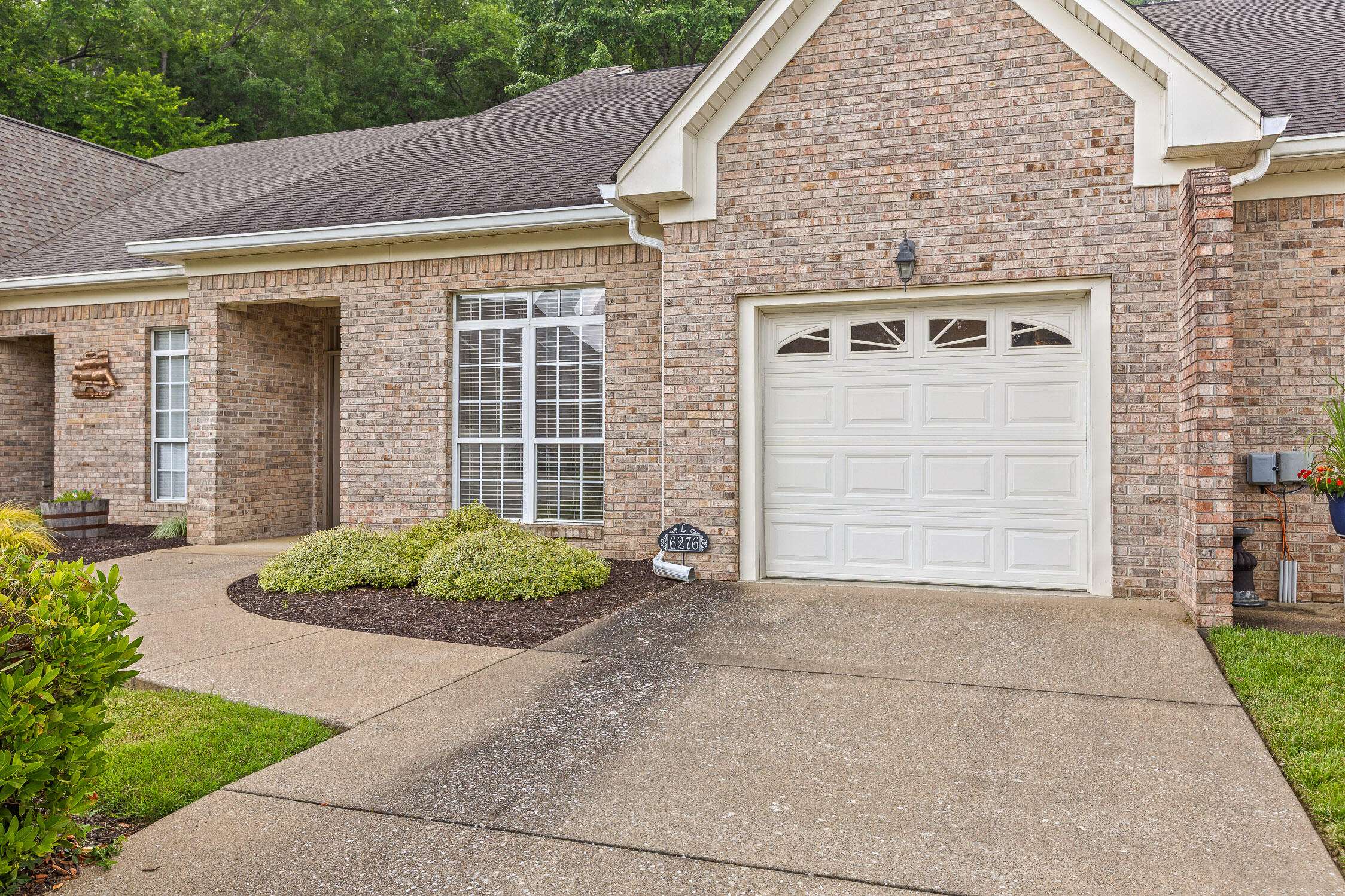 Hixson, TN 37343,6276 Amber Brook DR