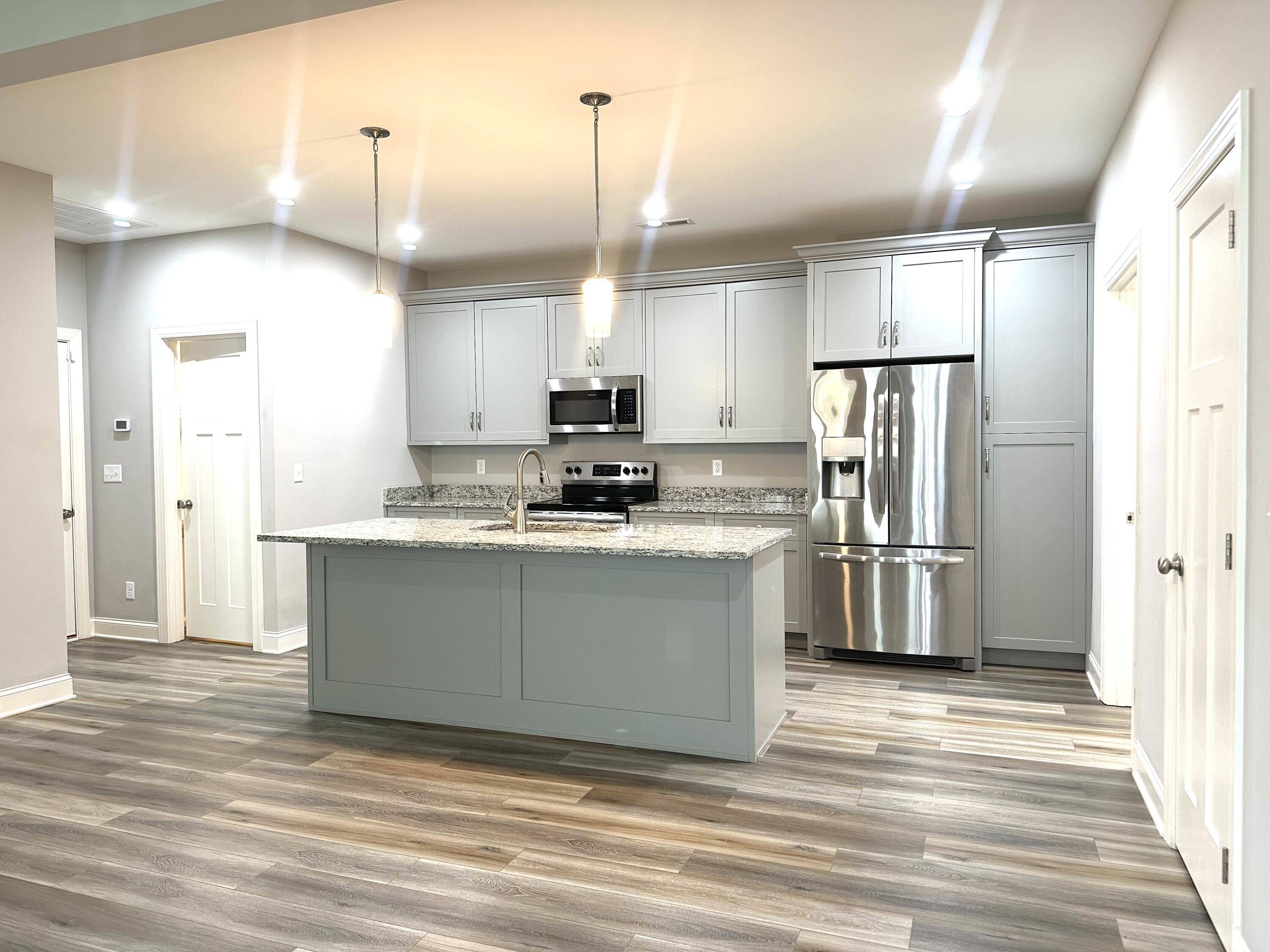 Ooltewah, TN 37363,4066 Barnsley LOOP