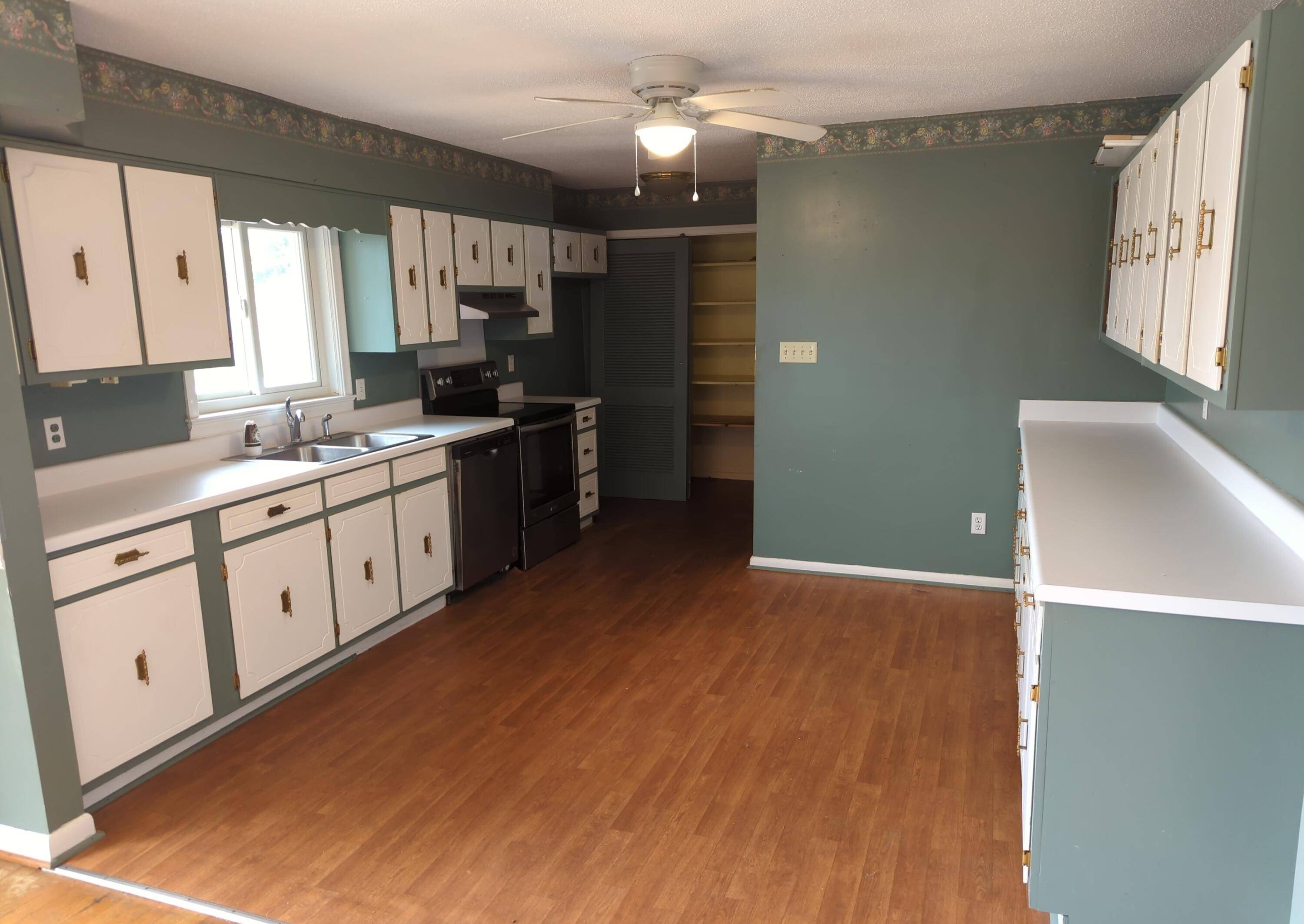 Rossville, GA 30741,800 Asterwood DR
