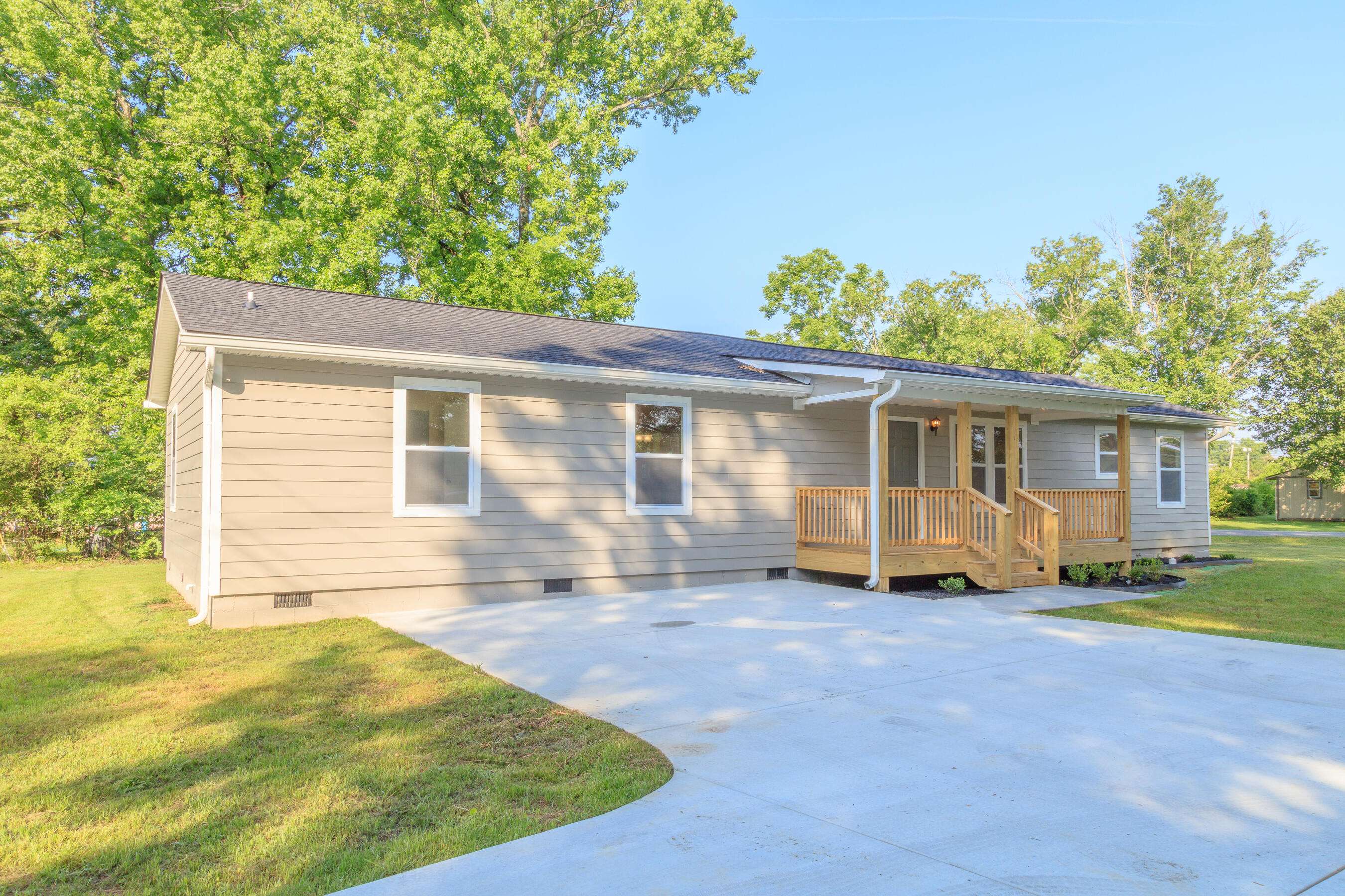 Chattanooga, TN 37421,6102 Vance RD