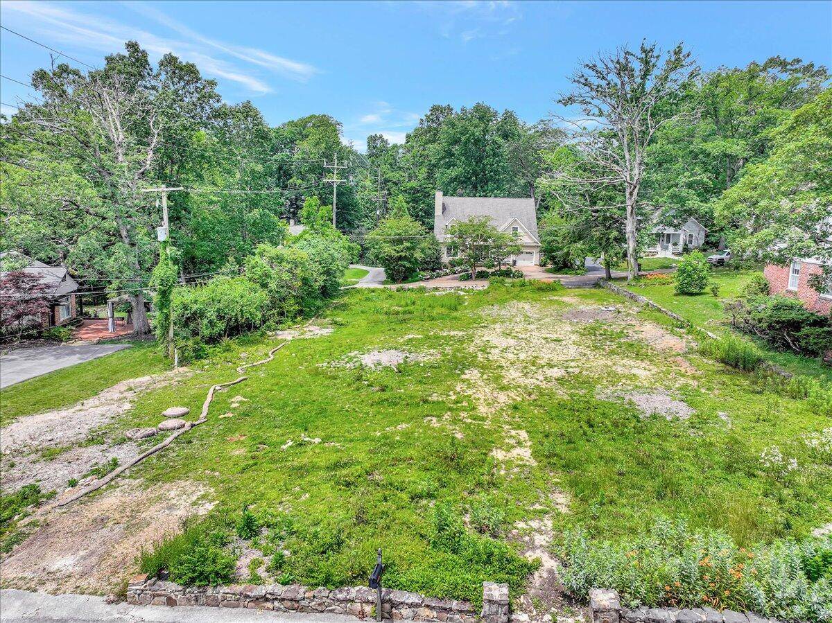 Lookout Mountain, TN 37350,118 Fleetwood DR