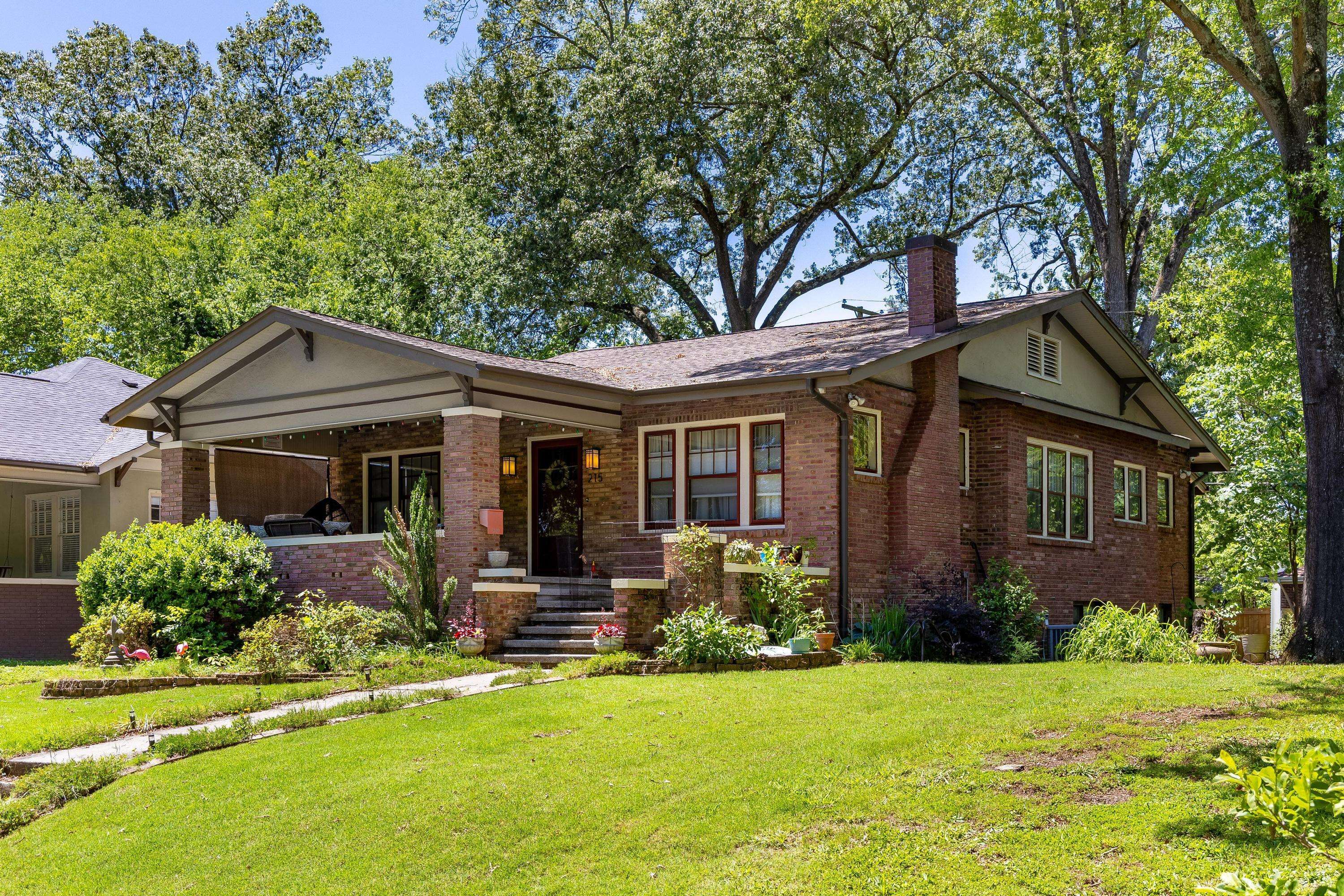Chattanooga, TN 37404,215 Morningside DR